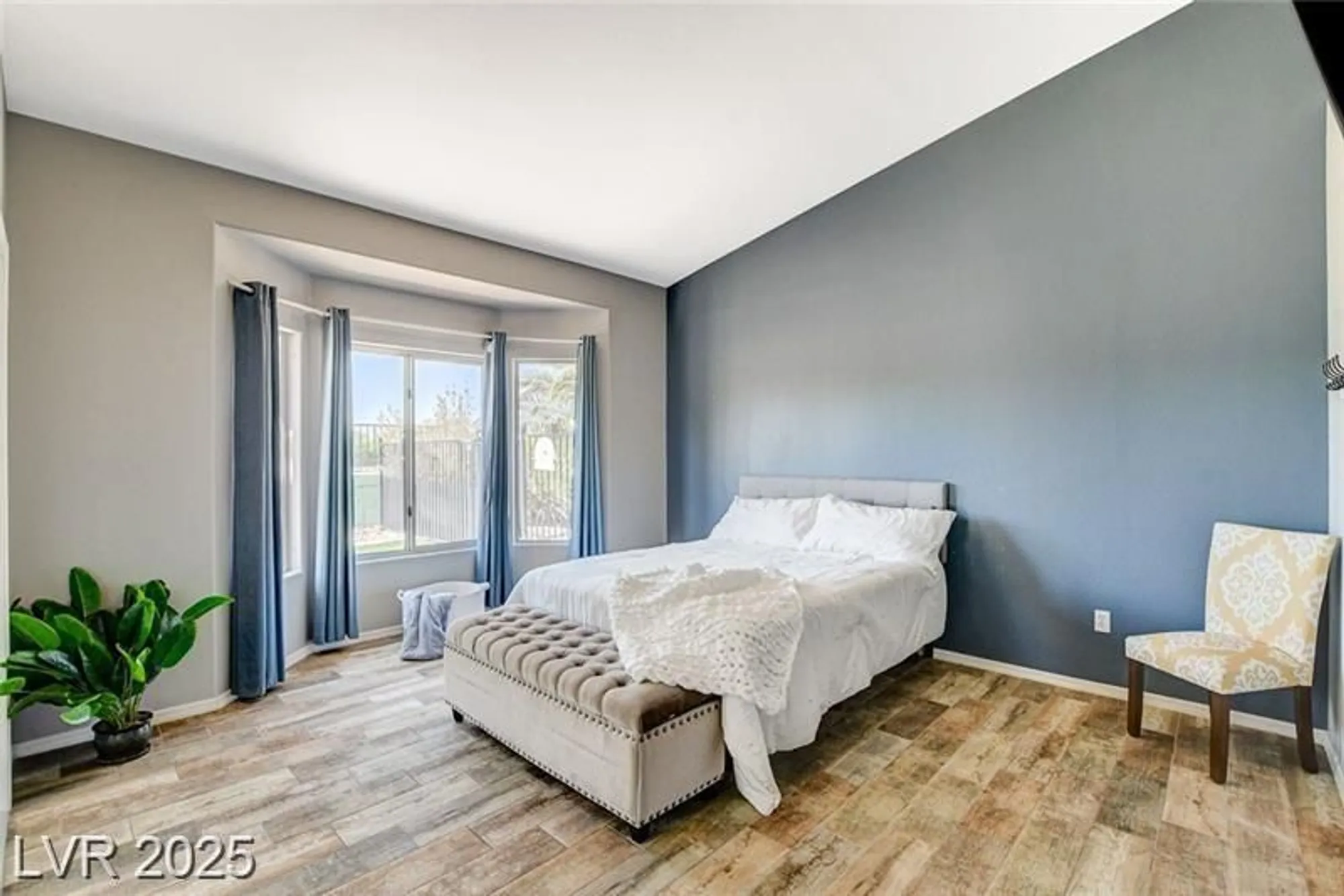 Property Slideshow image 17 of 66 | 3112 haddon dr, Las Vegas, NV, 89134