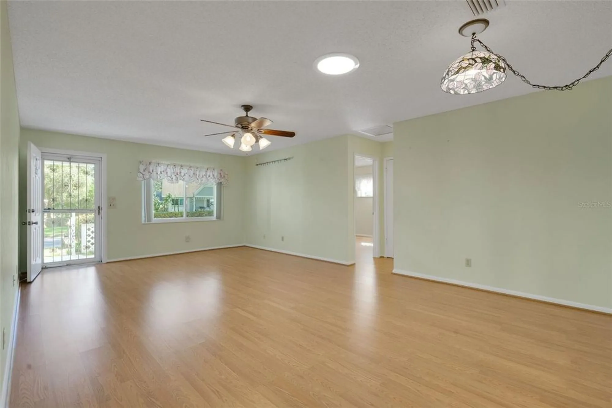 Property Slideshow image 8 of 39 | 8723 sw 93rd ln a, Ocala, FL, 34481