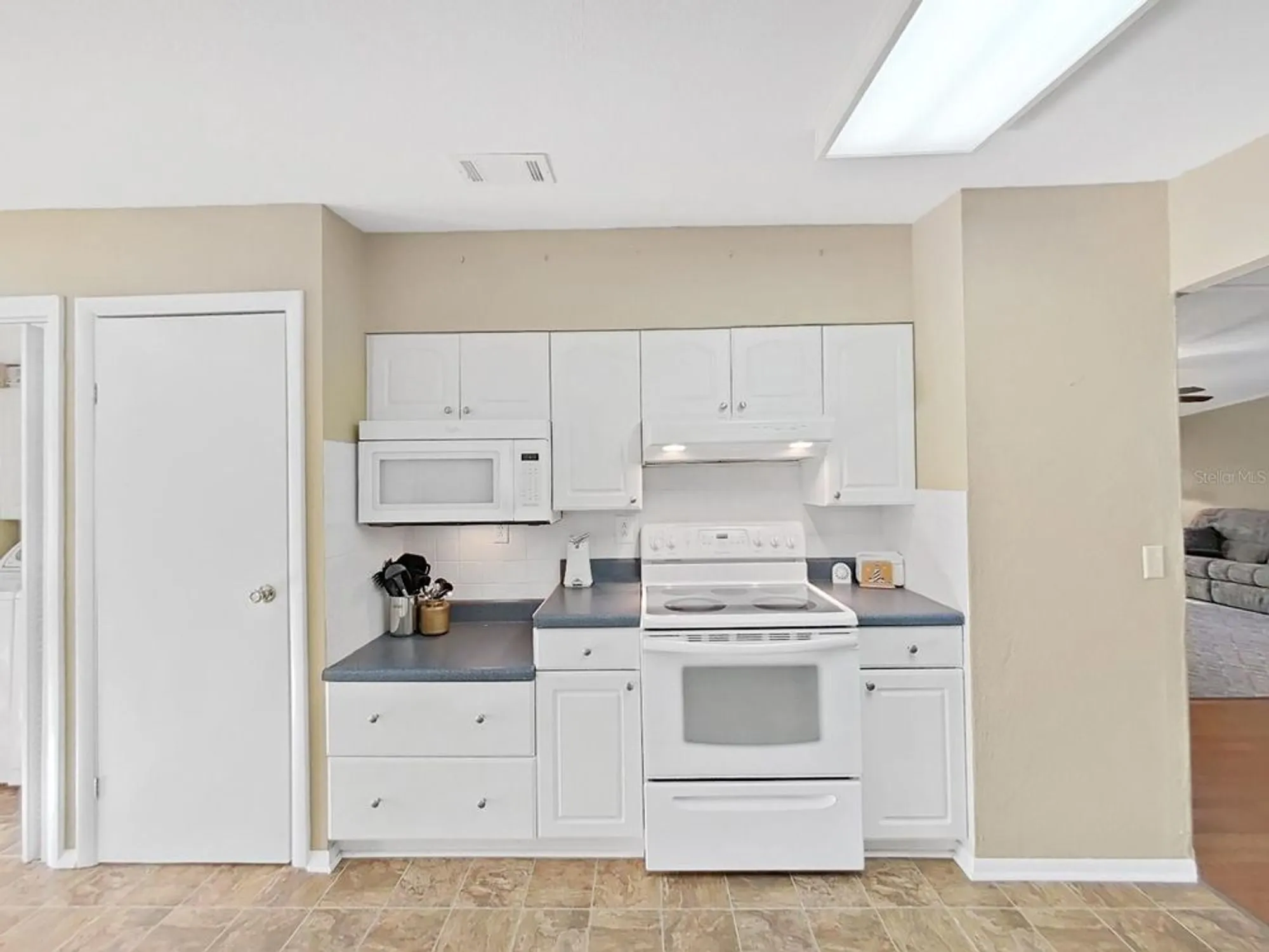 Property Slideshow image 22 of 48 | 1750 fox hill dr, Lakeland, FL, 33810