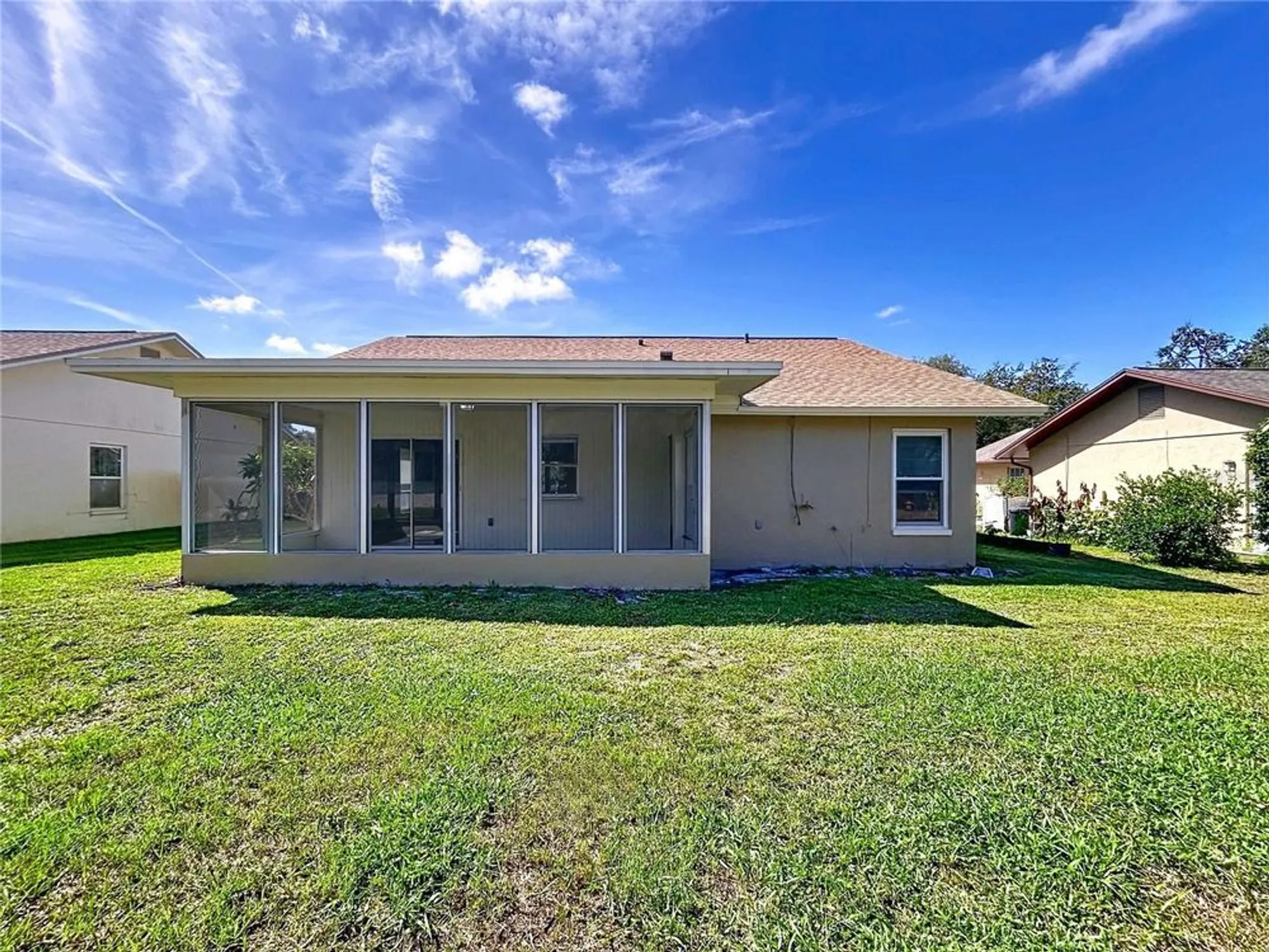 Property Slideshow image 15 of 26 | 8101 casuarina dr, Port Richey, FL, 34668