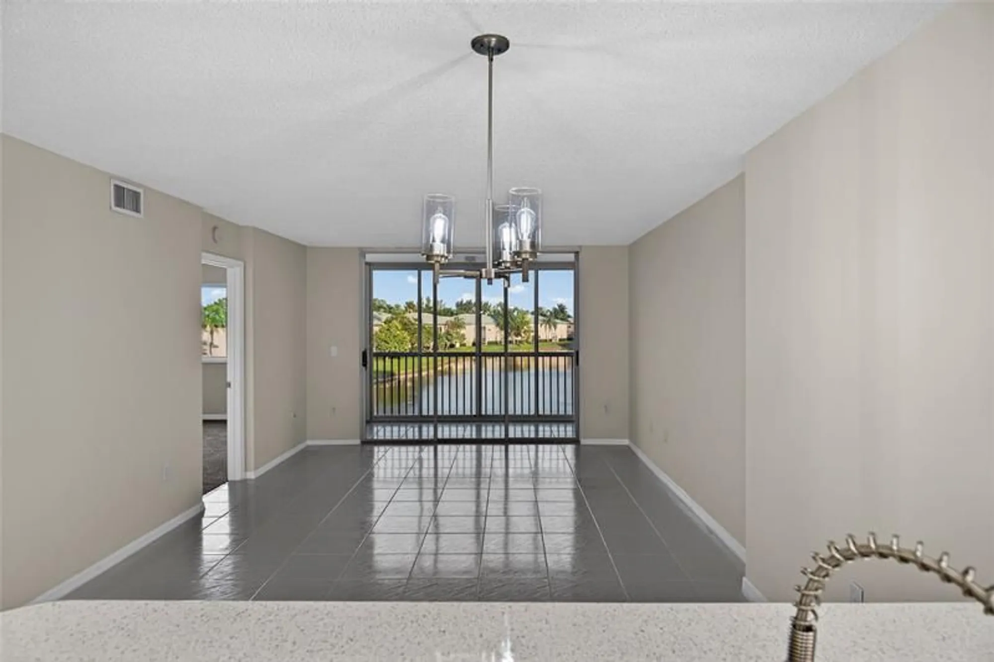 Property Slideshow image 10 of 39 | 7882 trent dr 310, Tamarac, FL, 33321