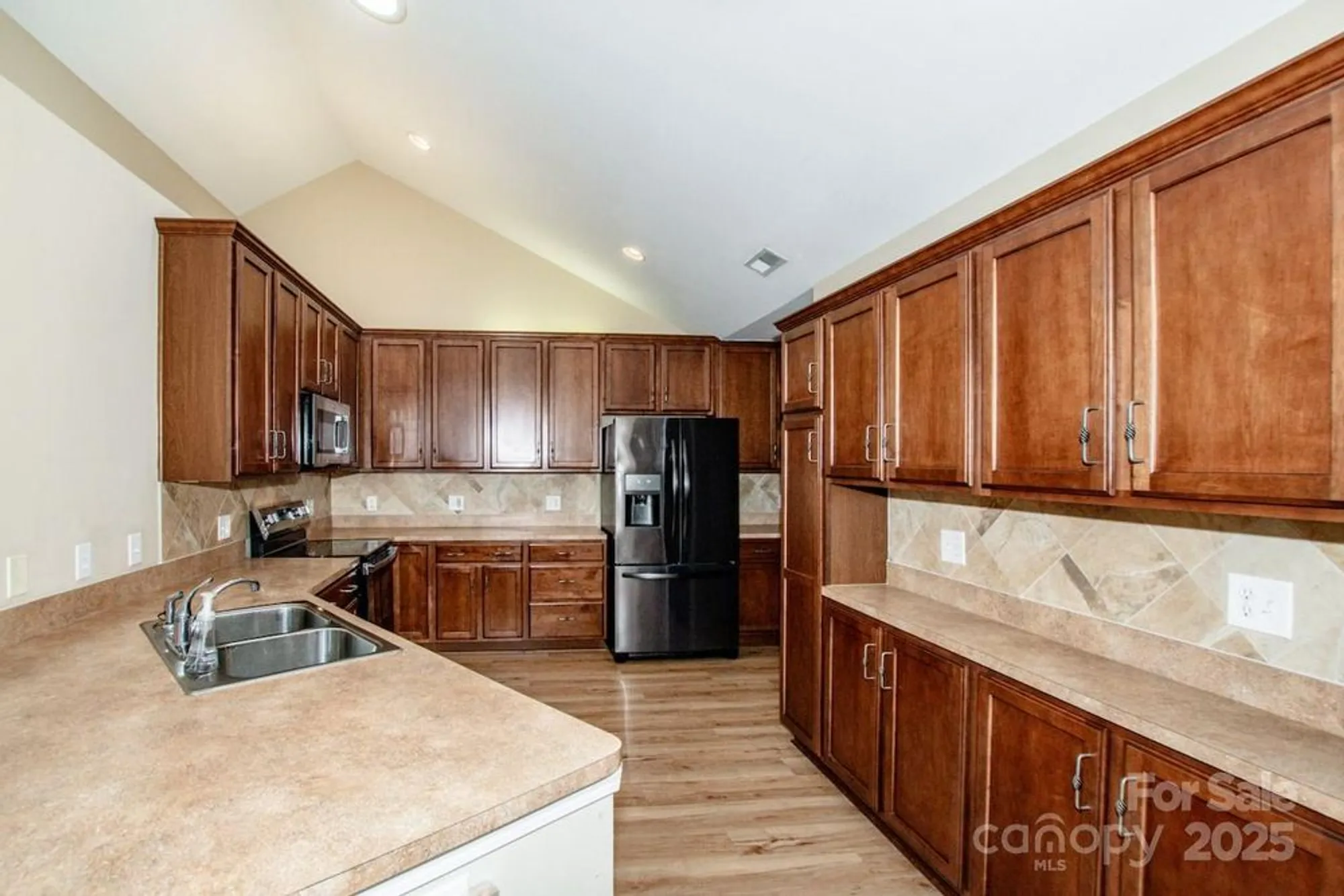 Property Slideshow image 14 of 25 | 4733 polo gate blvd, Charlotte, NC, 28216