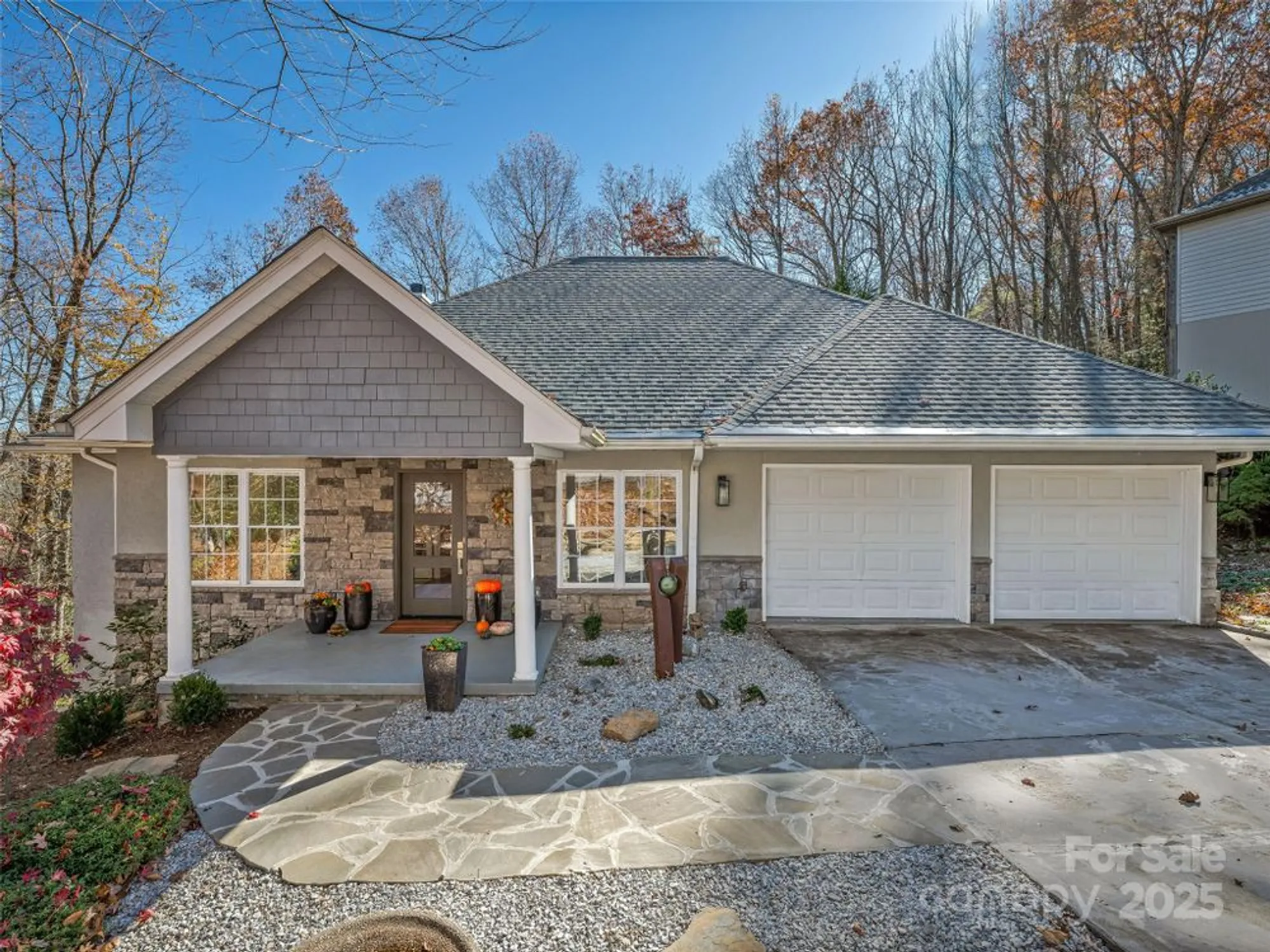 Property Slideshow image 1 of 32 | 2508 carriage falls ct, Hendersonville, NC, 28791