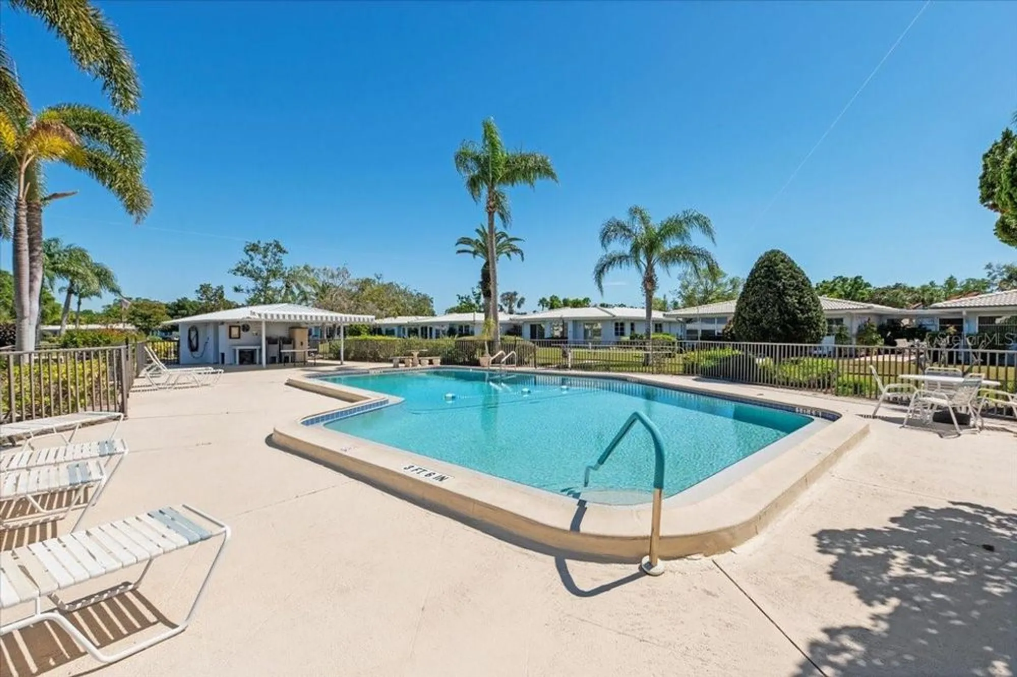 Property Slideshow image 32 of 36 | 3626 medford ln # 1537, Sarasota, FL, 34232