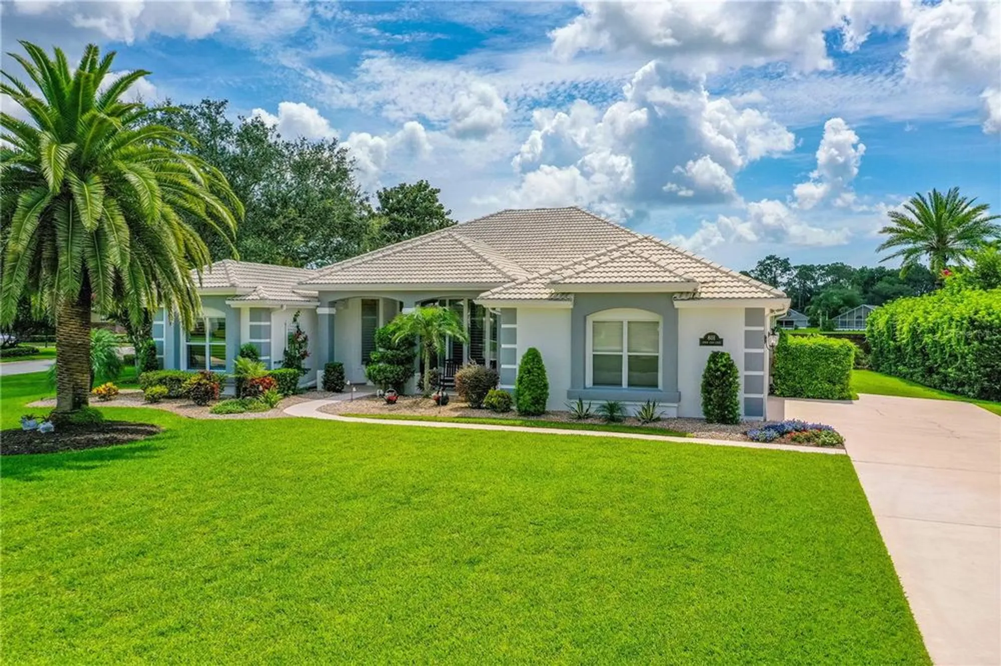 Property Slideshow image 3 of 52 | 801 arbor glen ct, Ormond Beach, FL, 32174