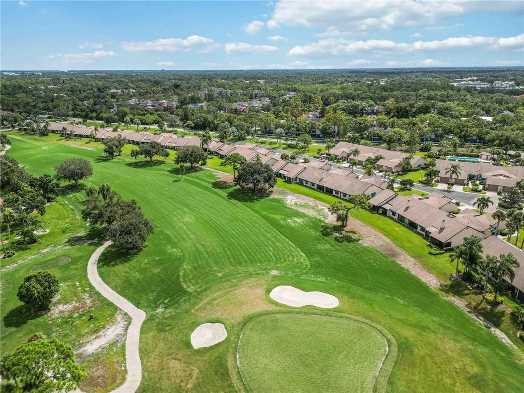 Property Slideshow image 40 of 60 | 6085 clubside dr, Sarasota, FL, 34243