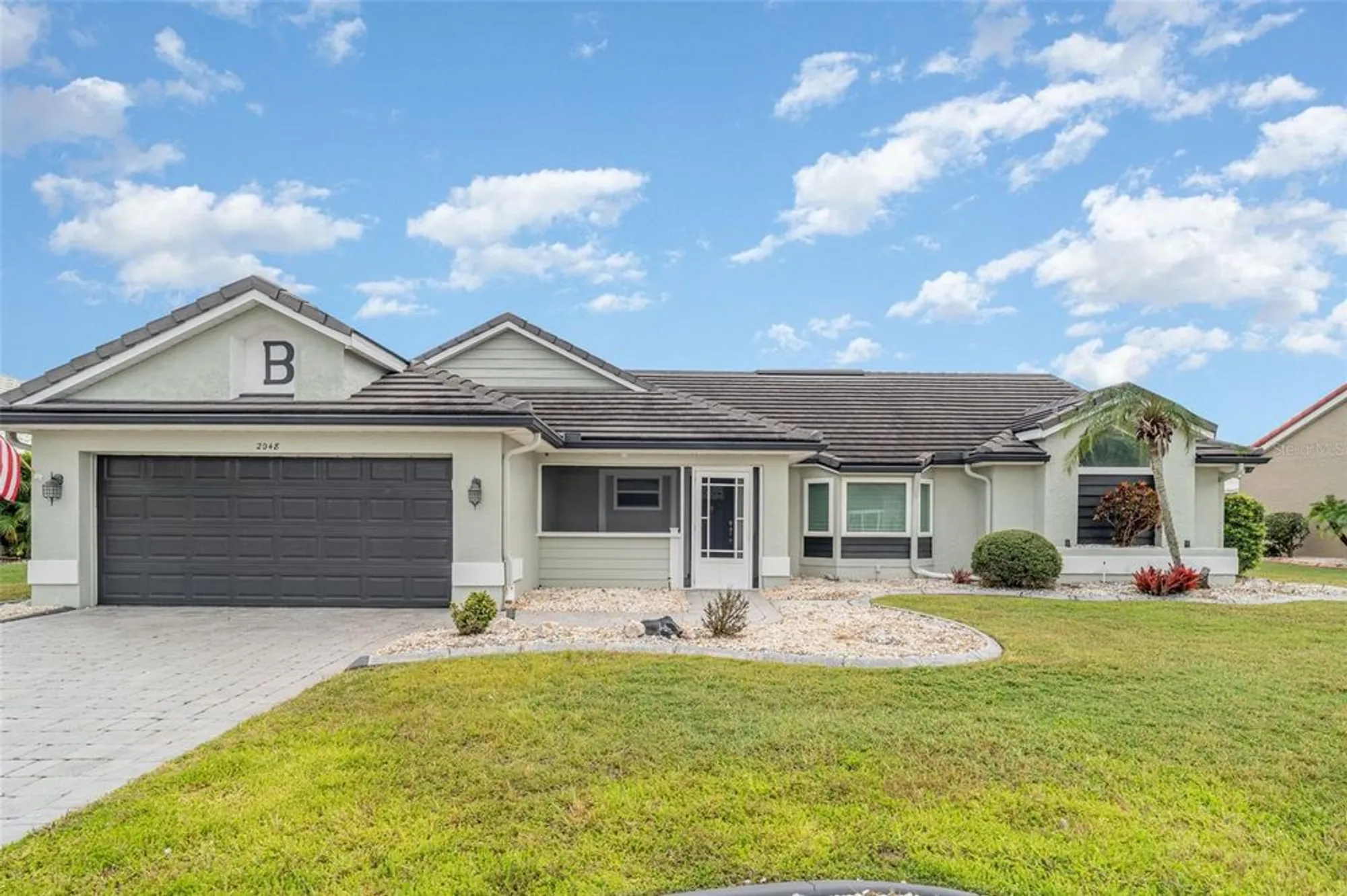 Property Slideshow image 1 of 31 | 2048 berry roberts dr, Sun City Center, FL, 33573