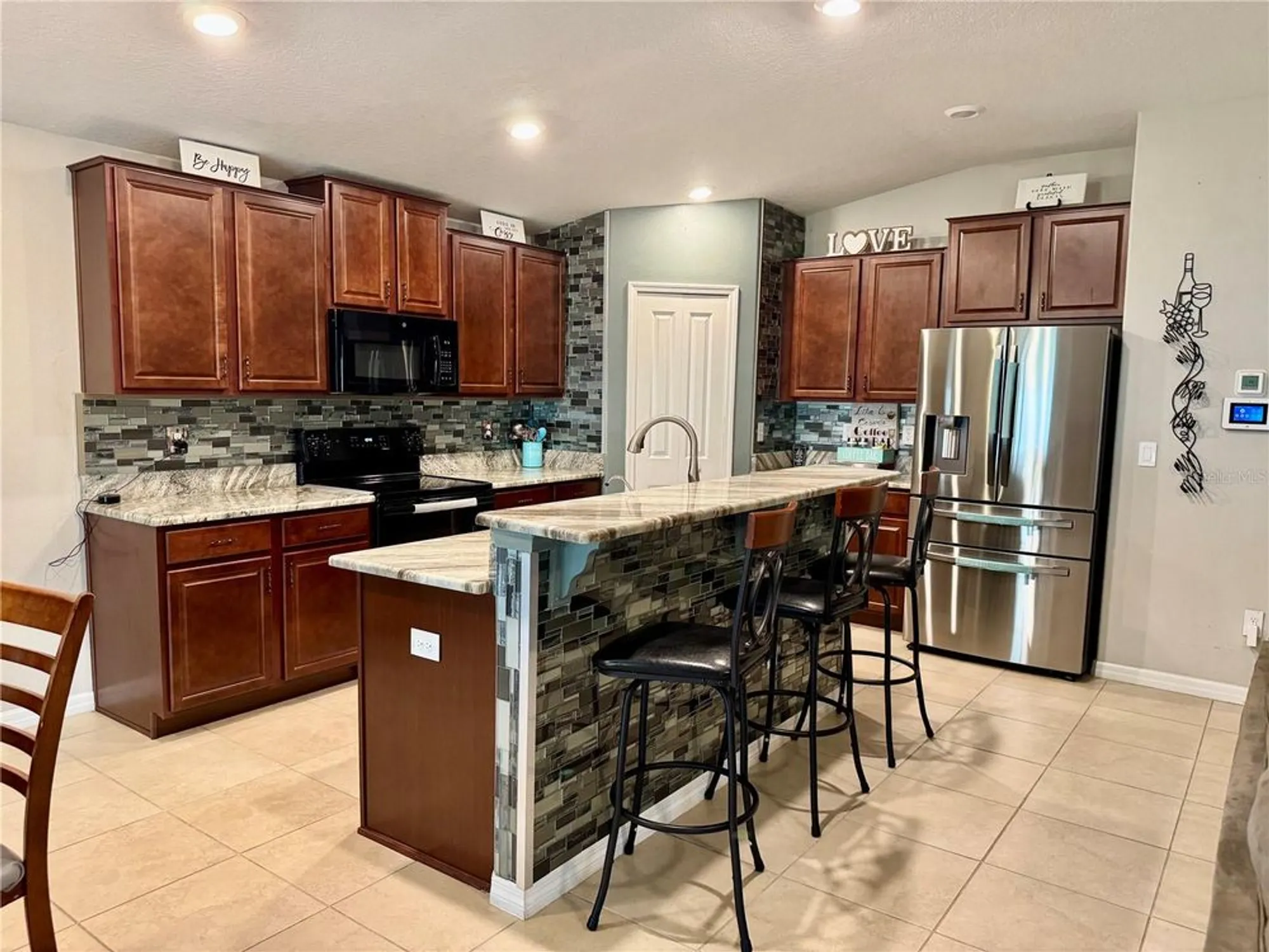 Property Slideshow image 7 of 20 | 9712 sage creek dr, Ruskin, FL, 33573