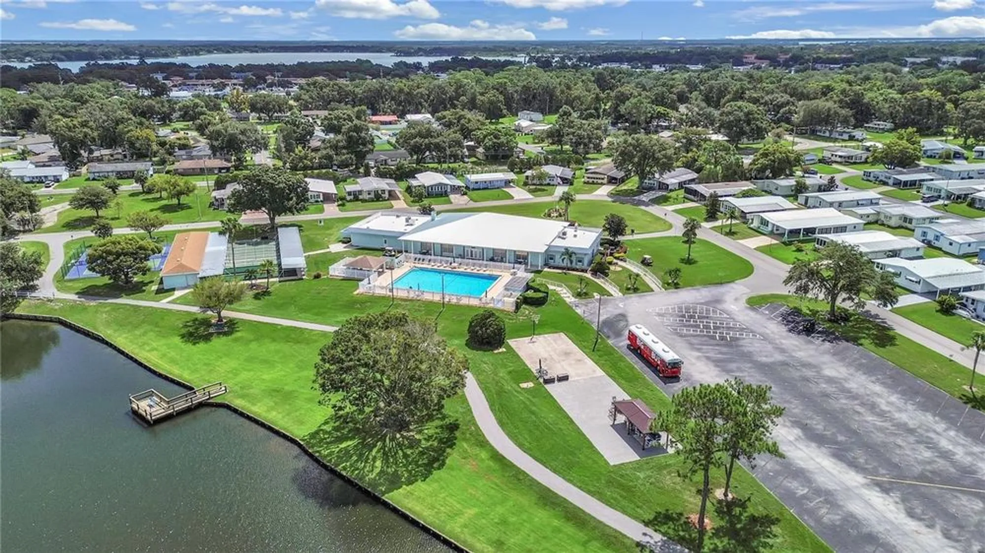 Property Slideshow image 36 of 45 | 4909 foxwood lake dr, Lakeland, FL, 33810