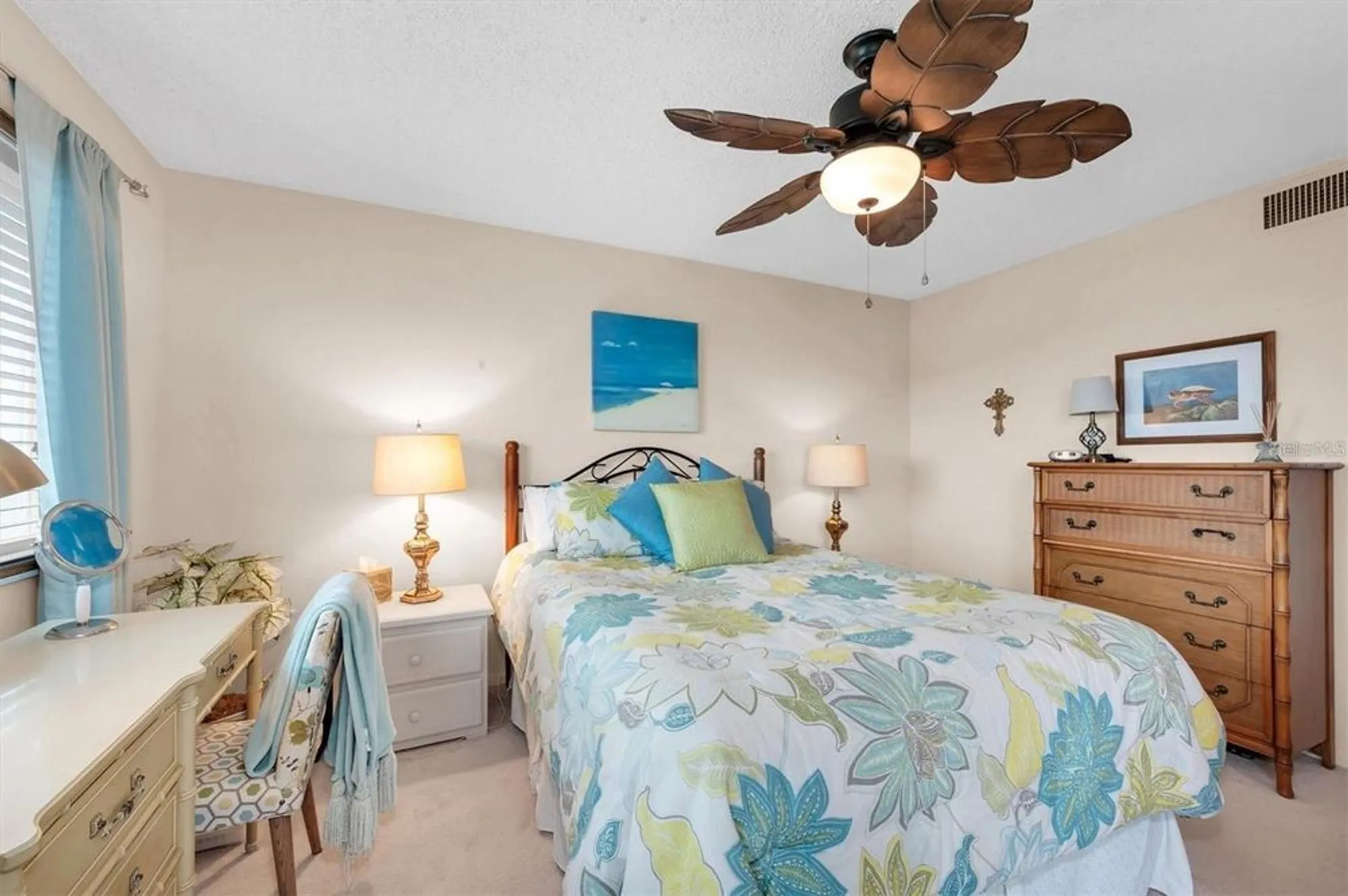 Property Slideshow image 15 of 30 | 19029 us highway 19 n apt 9-403, Clearwater, FL, 33764