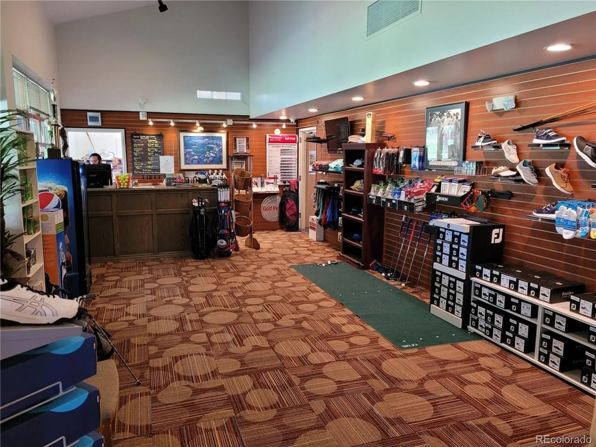 Property Slideshow image 30 of 35 | 13991 e marina dr apt 501, Aurora, CO, 80014