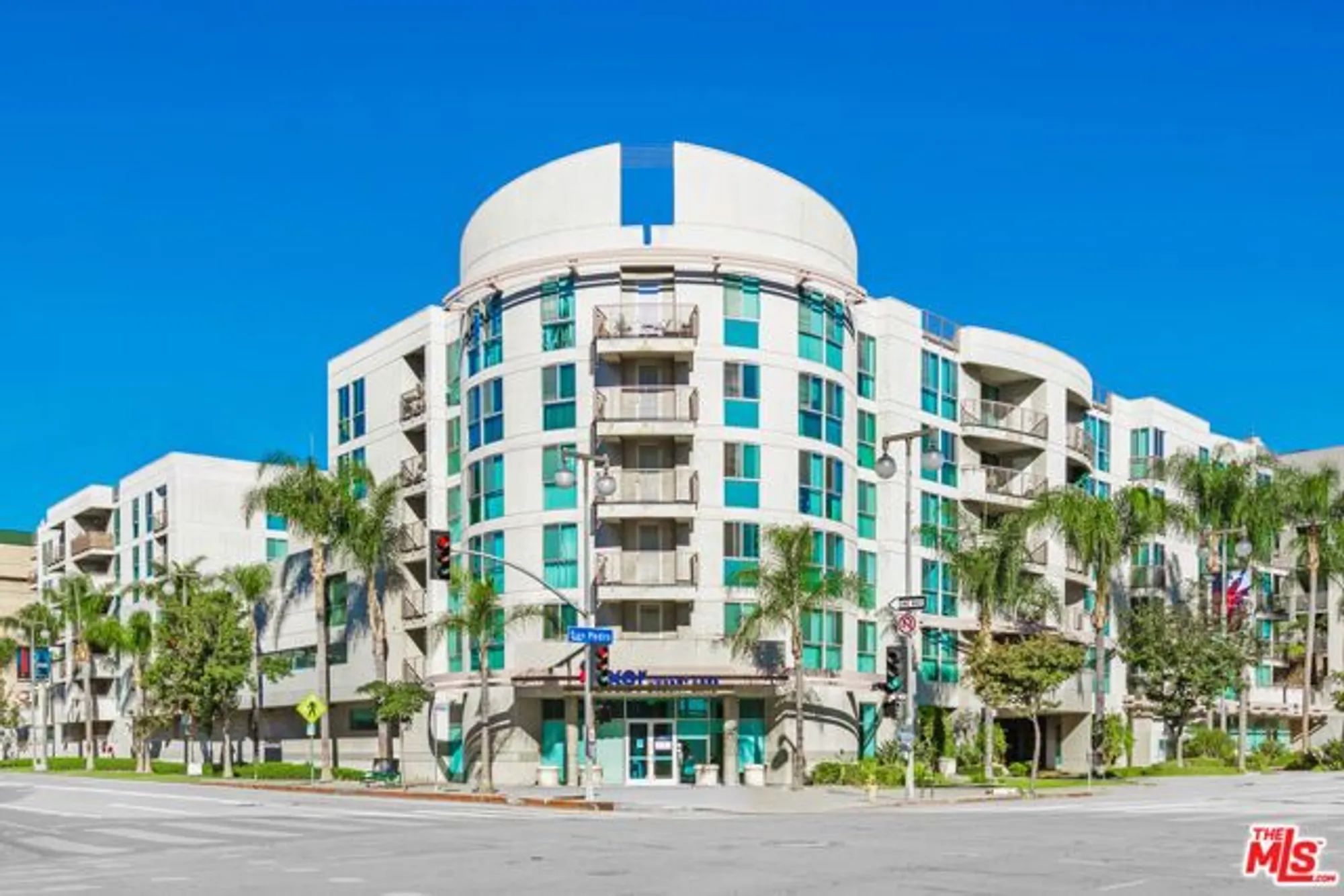 Property Slideshow image 22 of 35 | 267 s san pedro st unit 508, Los Angeles, CA, 90012