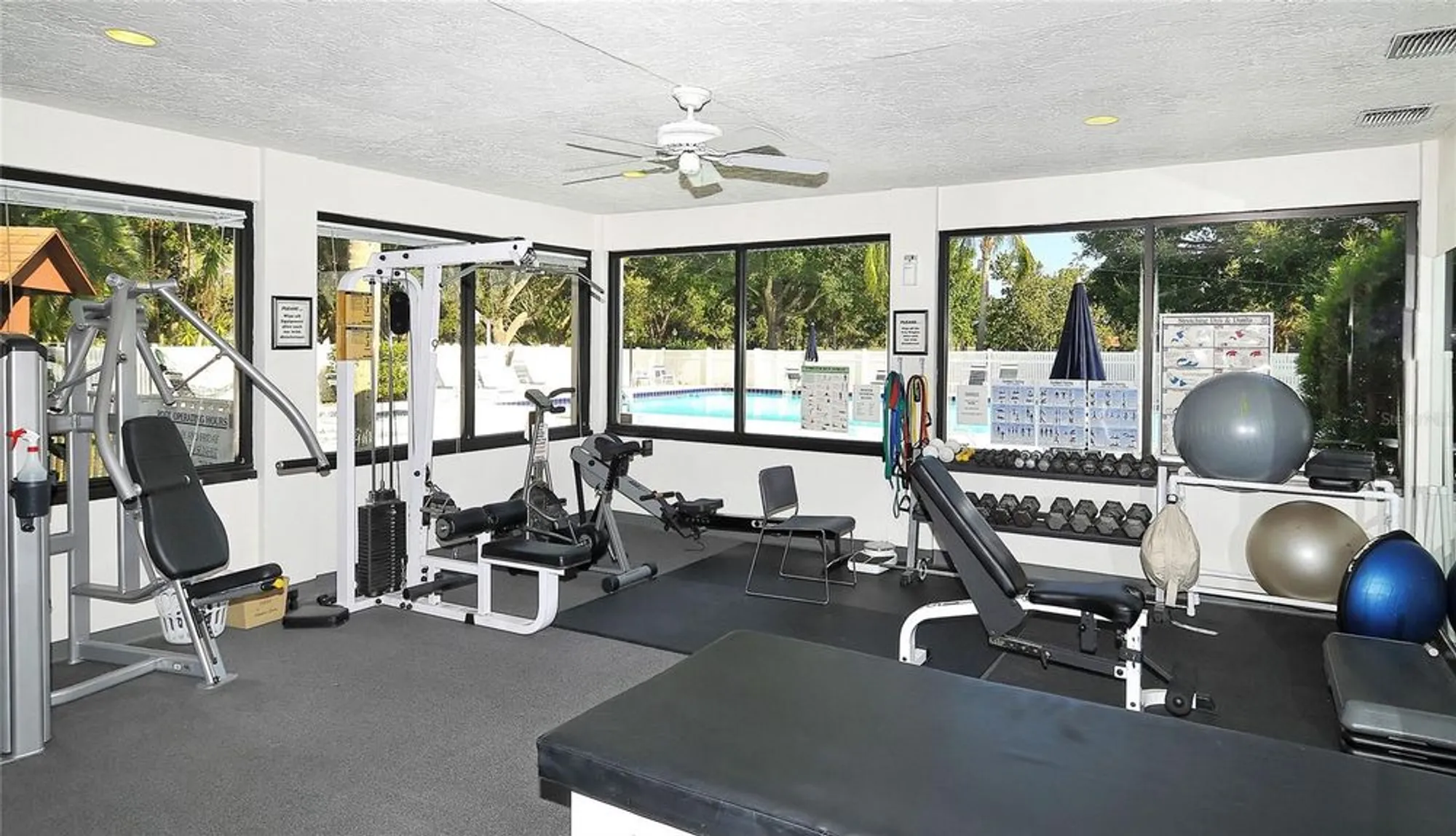Property Slideshow image 82 of 95 | 7320 golf pointe cir, Sarasota, FL, 34243