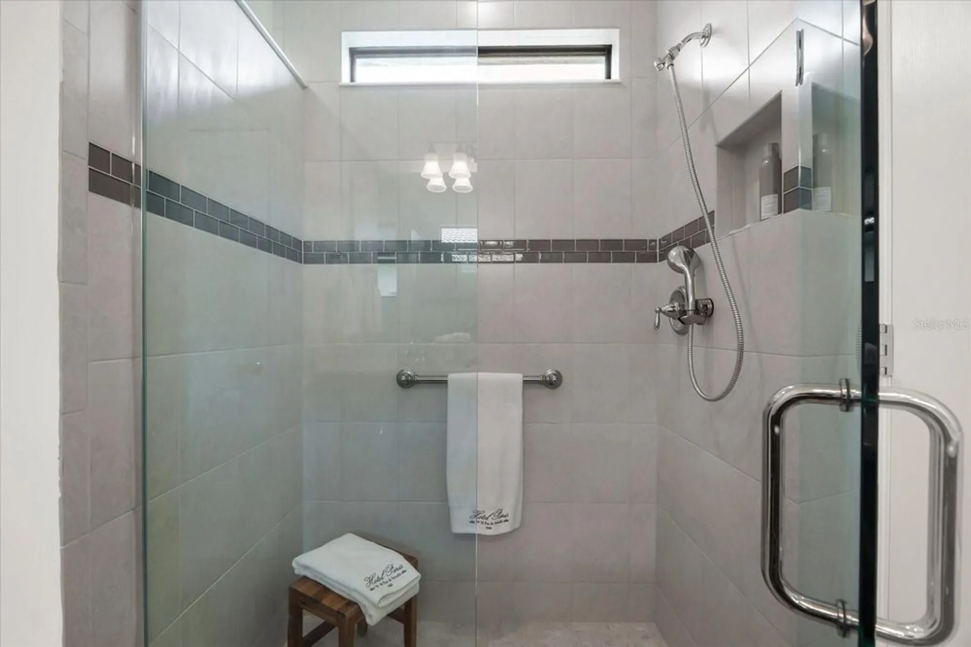 Property Slideshow image 25 of 98 | 7612 kirkland cv, Bradenton, FL, 34202