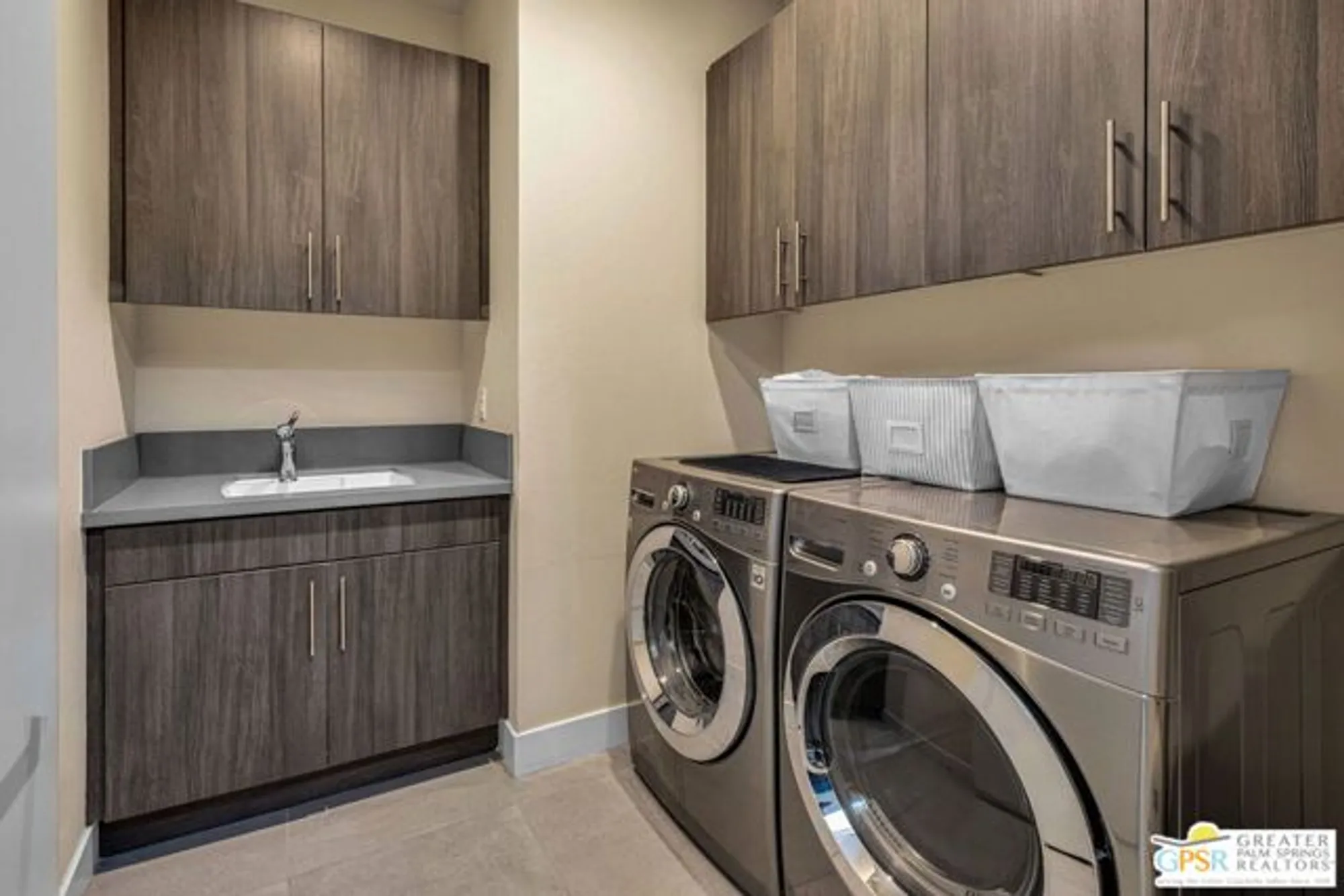 Property Slideshow image 35 of 43 | 1136 cyan ln, Palm Springs, CA, 92262