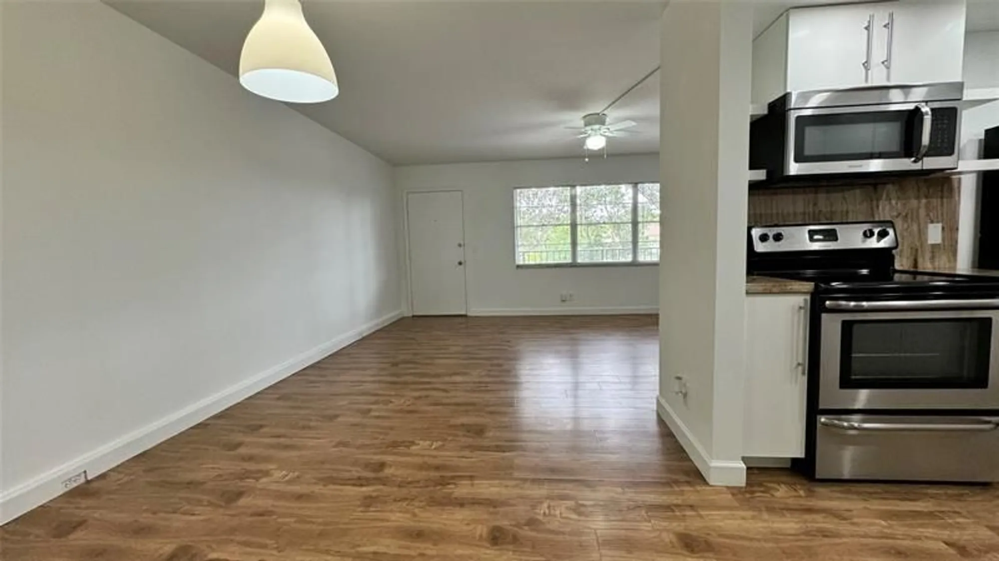 Property Slideshow image 16 of 26 | 300 sw 134th way apt 304e, Pembroke Pines, FL, 33027