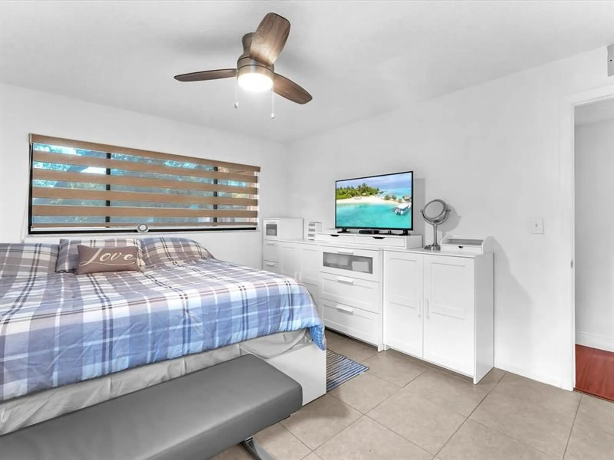 Property Slideshow image 22 of 39 | 7164 ashmont cir 204, Tamarac, FL, 33321