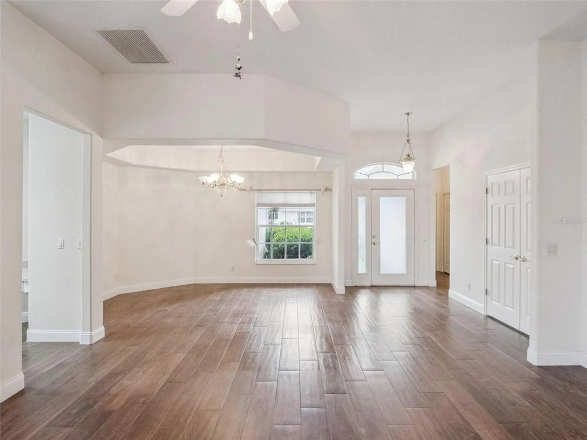 Property Slideshow image 4 of 63 | 4700 st andrews arc, Leesburg, FL, 34748