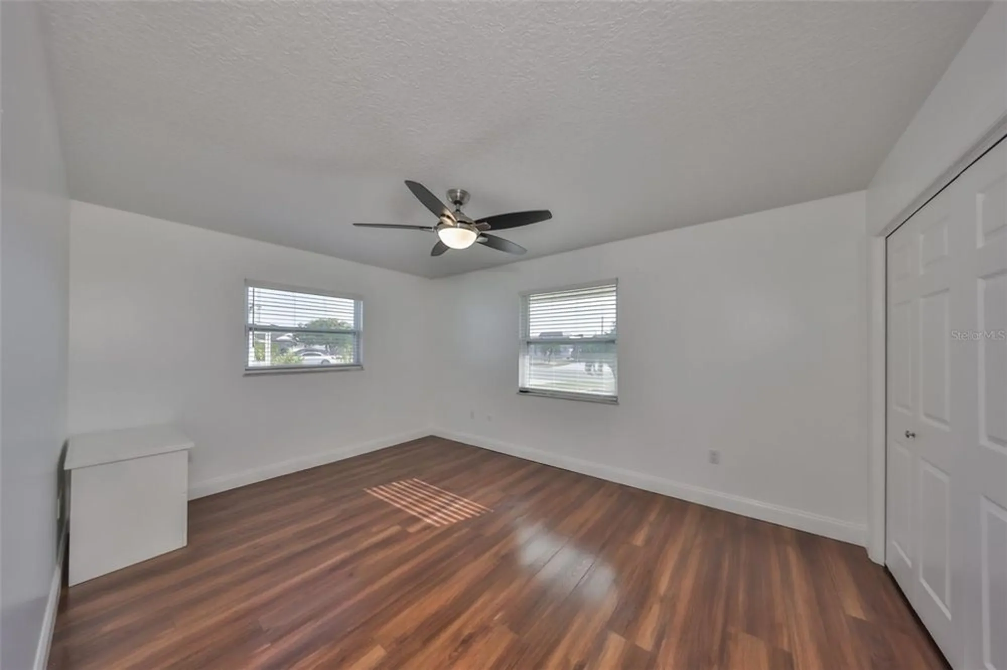 Property Slideshow image 24 of 39 | 611 fox hills dr, Sun City Center, FL, 33573