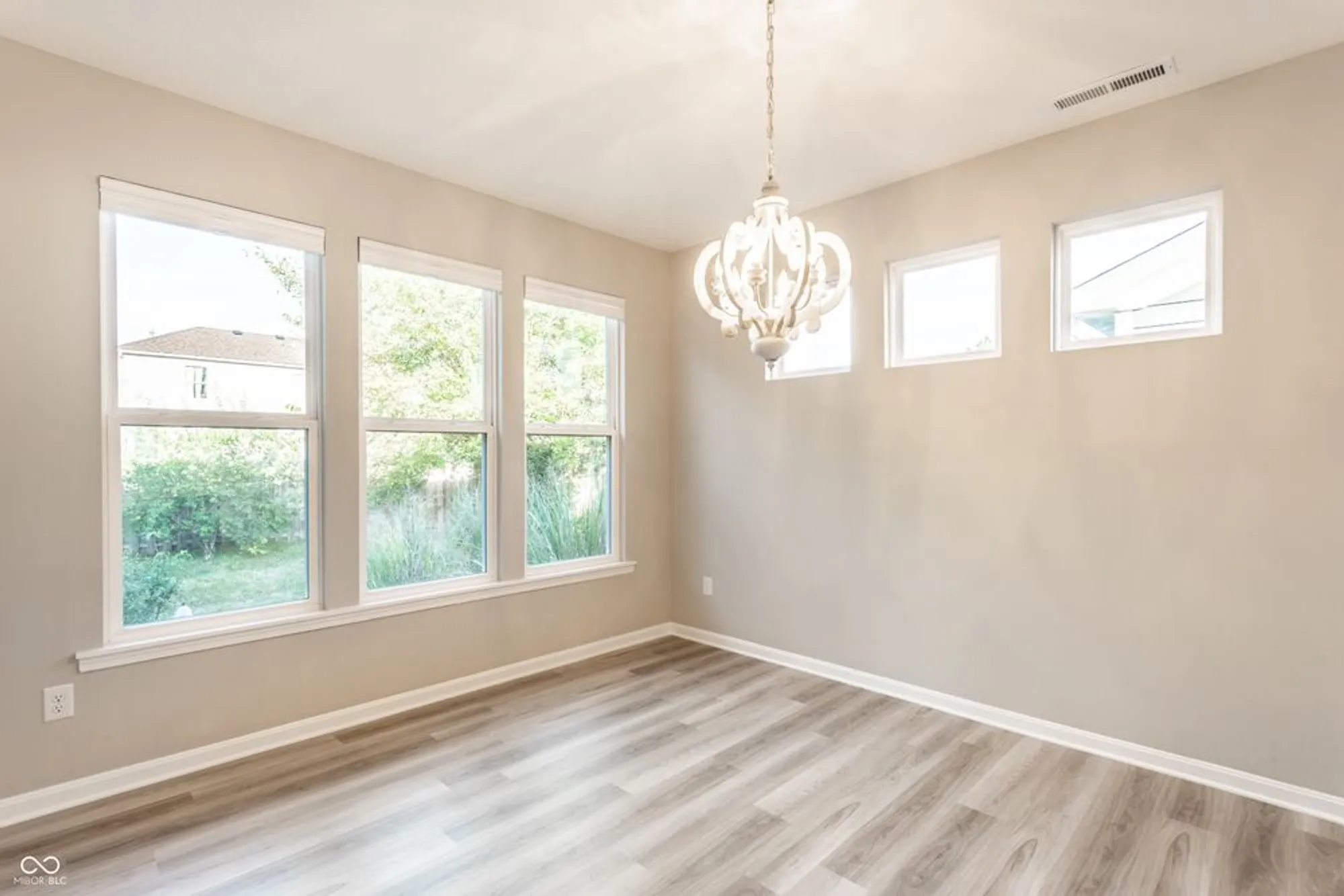 Property Slideshow image 18 of 30 | 5826 lyster ln, Indianapolis, IN, 46239