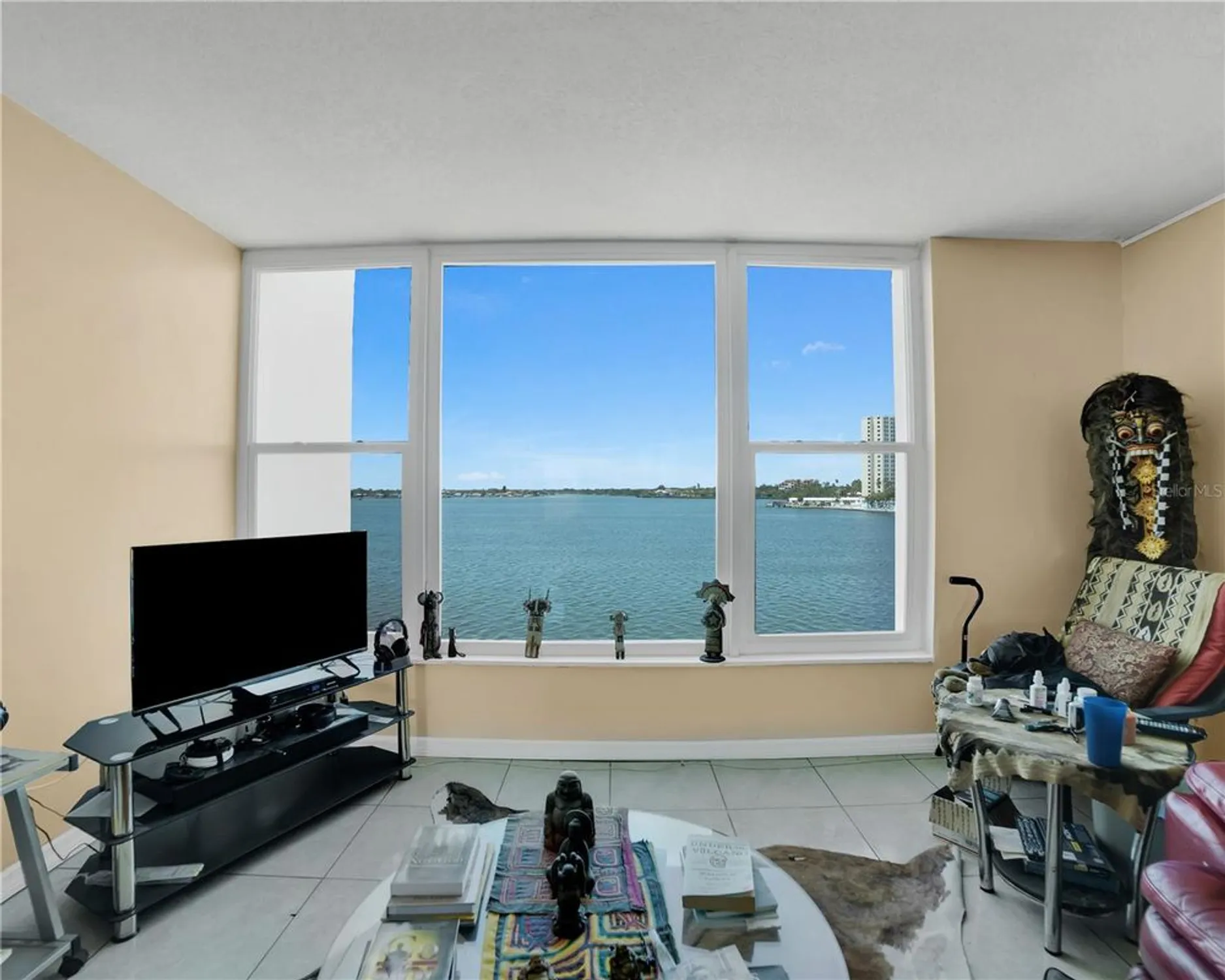 Property Slideshow image 10 of 17 | 7560 bay island dr 348, South Pasadena, FL, 33707