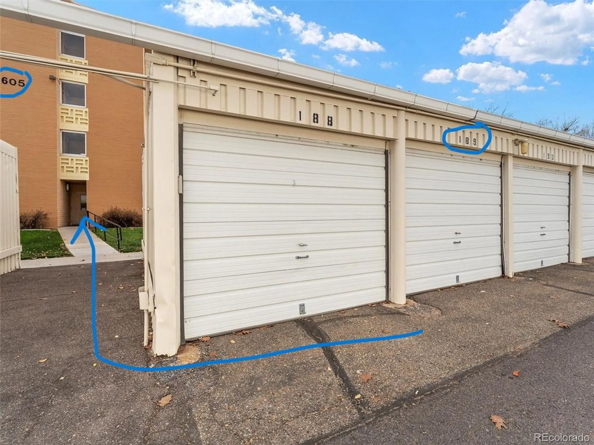 Property Slideshow image 17 of 37 | 605 s alton way 2b, Denver, CO, 80247