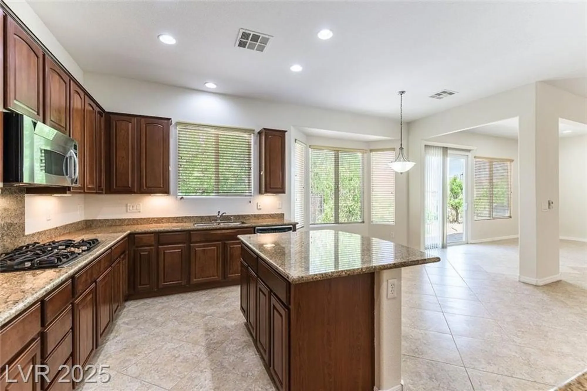 Property Slideshow image 14 of 40 | 2373 ozark plateau dr, Henderson, NV, 89044