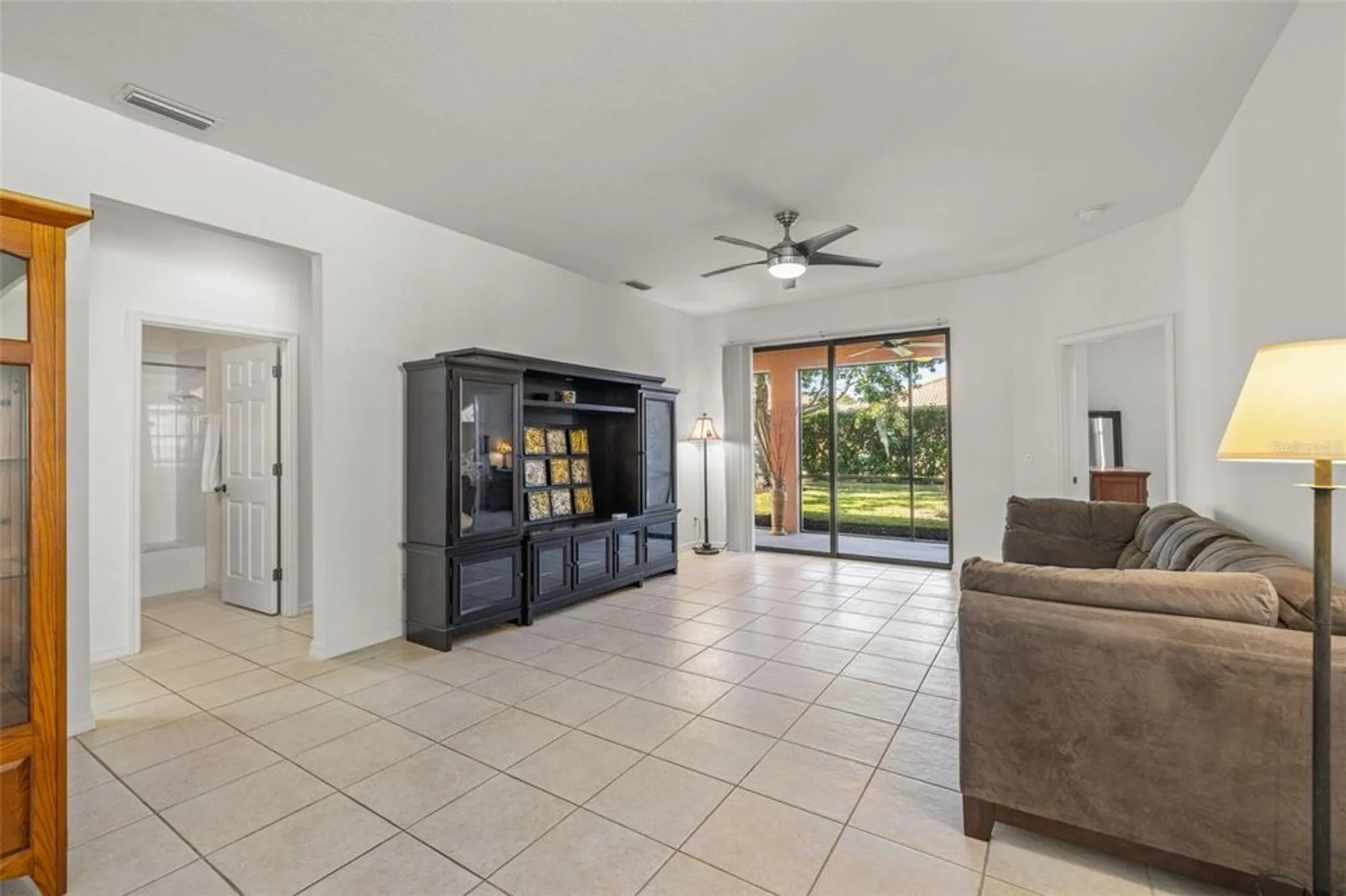 Property Slideshow image 15 of 54 | 5808 hidden falls ln, Apollo Beach, FL, 33572