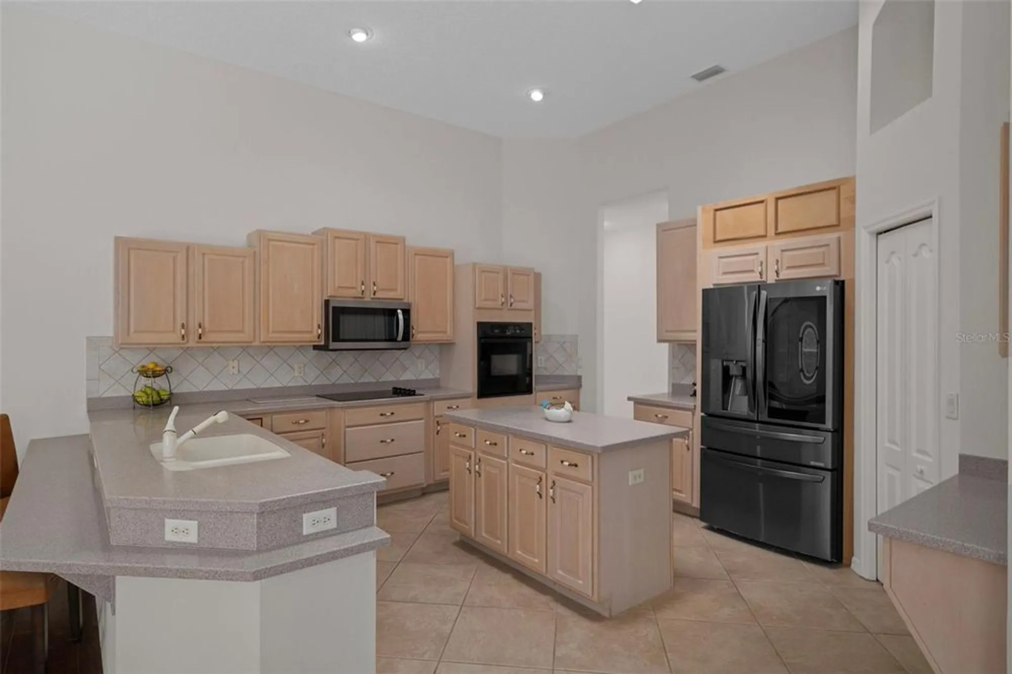 Property Slideshow image 16 of 93 | 576 w fenway dr, Hernando, FL, 34442
