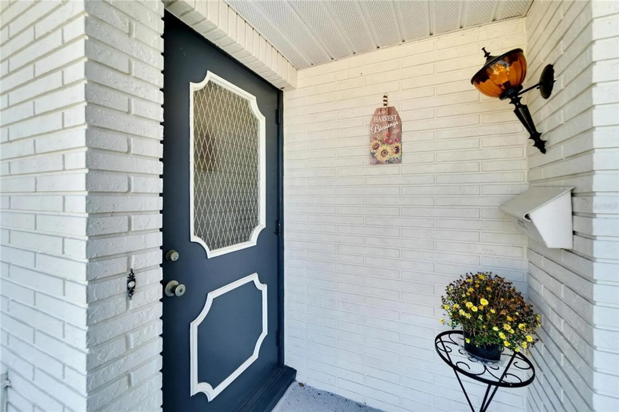 Property Slideshow image 4 of 42 | 612 allegheny dr, Sun City Center, FL, 33573