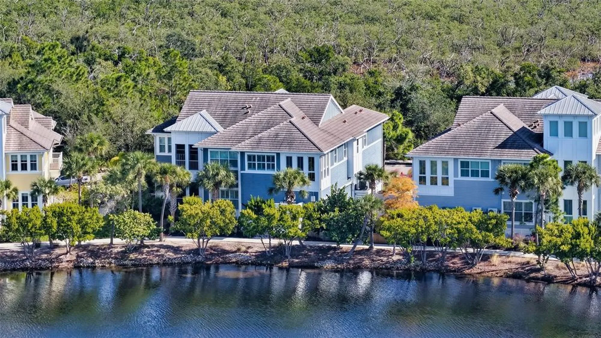 Property Slideshow image 44 of 79 | 344 sapphire lake dr unit 201, Bradenton, FL, 34209