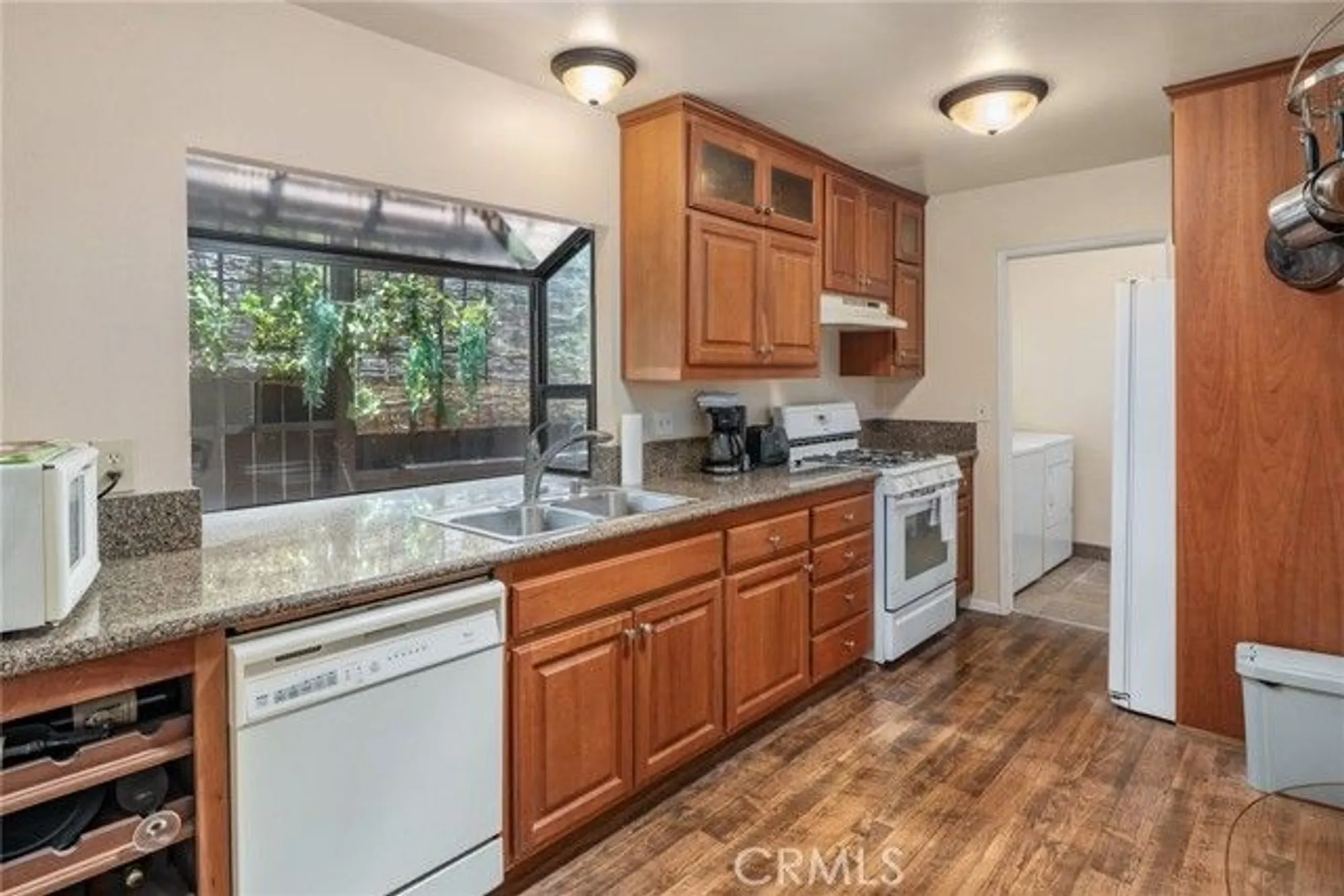 Property Slideshow image 14 of 31 | 1400 market st, Vista, CA, 92084