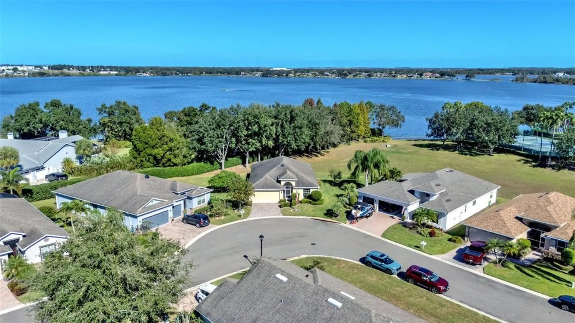 Property Slideshow image 6 of 80 | 4016 carteret dr, Winter Haven, FL, 33884