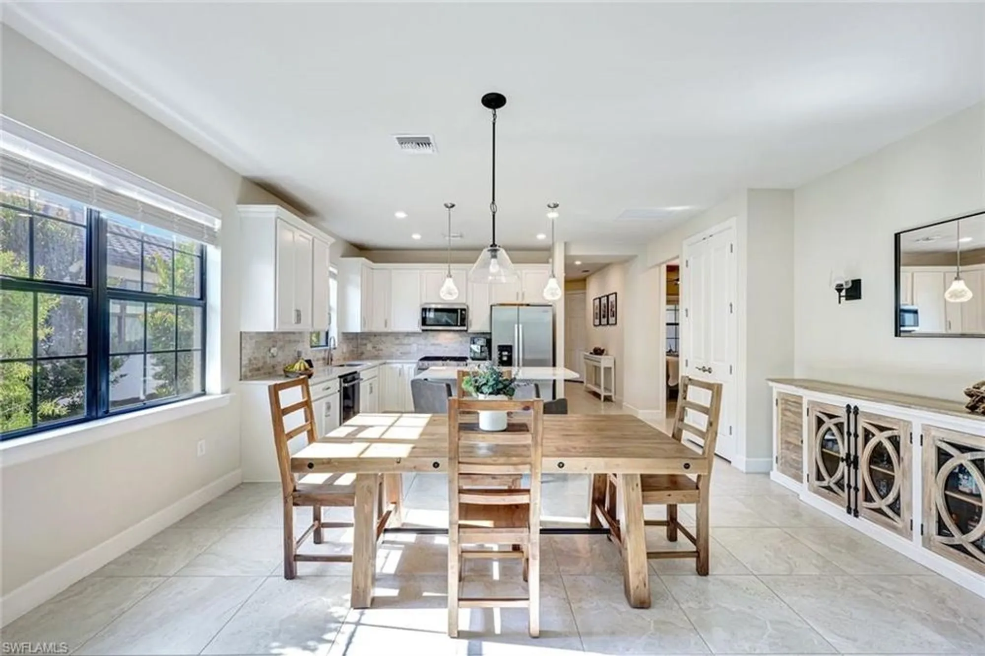 Property Slideshow image 10 of 32 | 12240 canal grande dr, Fort Myers, FL, 33913