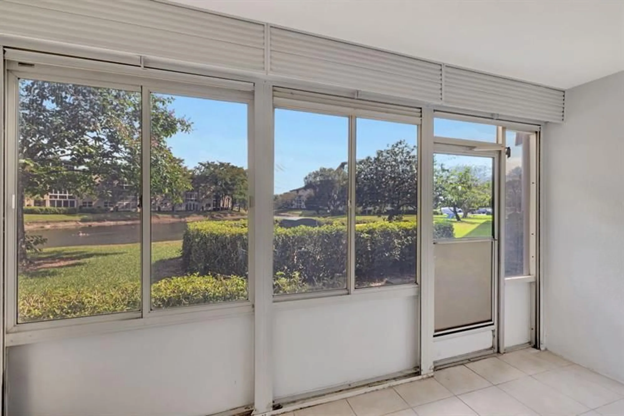 Property Slideshow image 10 of 50 | 1801 eleuthera pt e1, Coconut Creek, FL, 33066