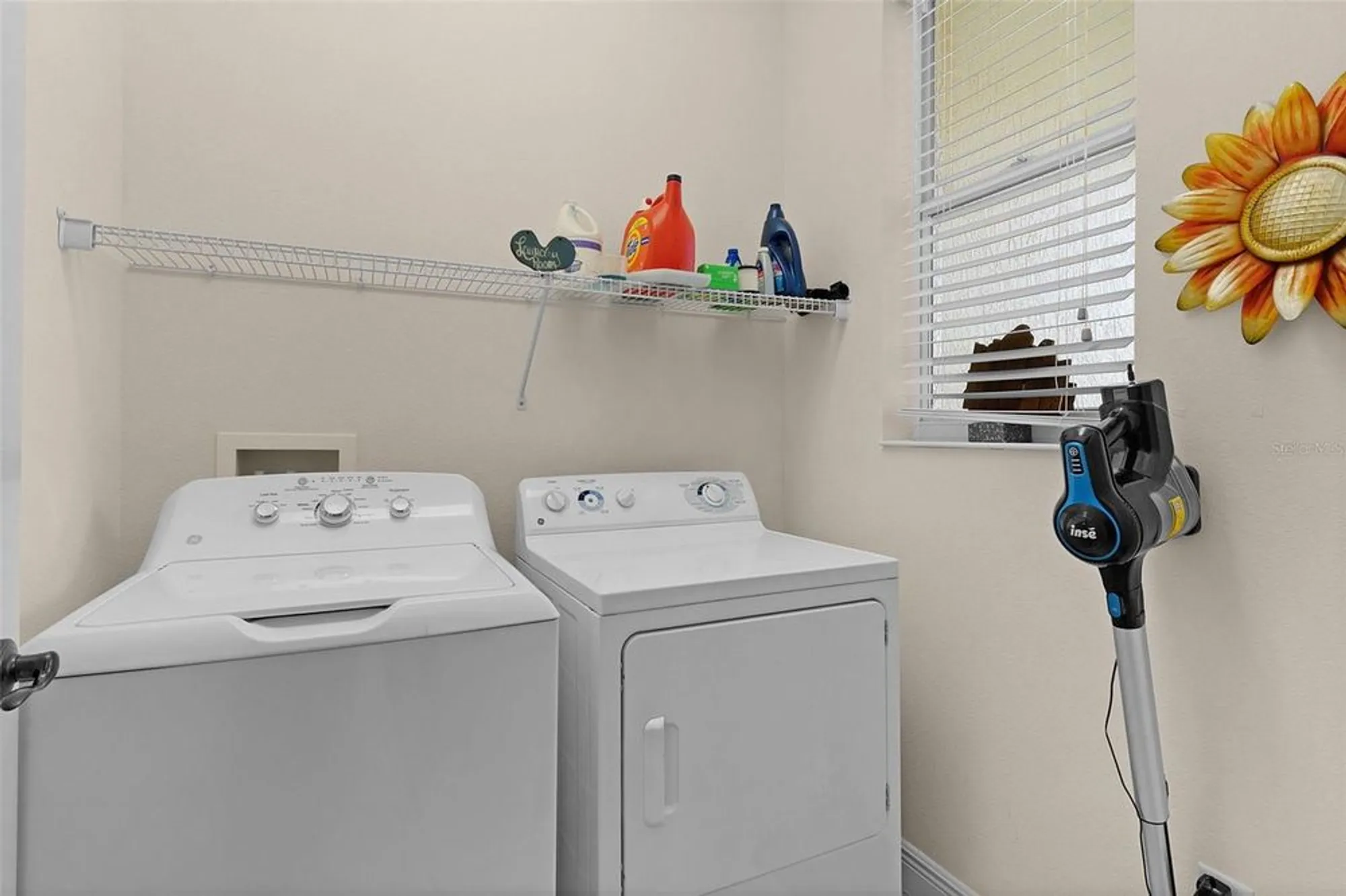 Property Slideshow image 31 of 48 | 578 inner cir, The Villages, FL, 32162