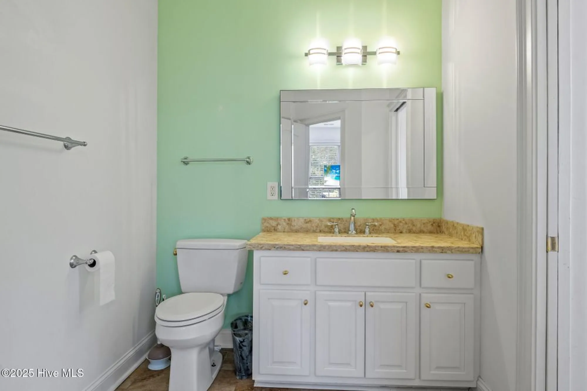 Property Slideshow image 32 of 56 | 554 lizmore pl, Ocean Isle Beach, NC, 28469