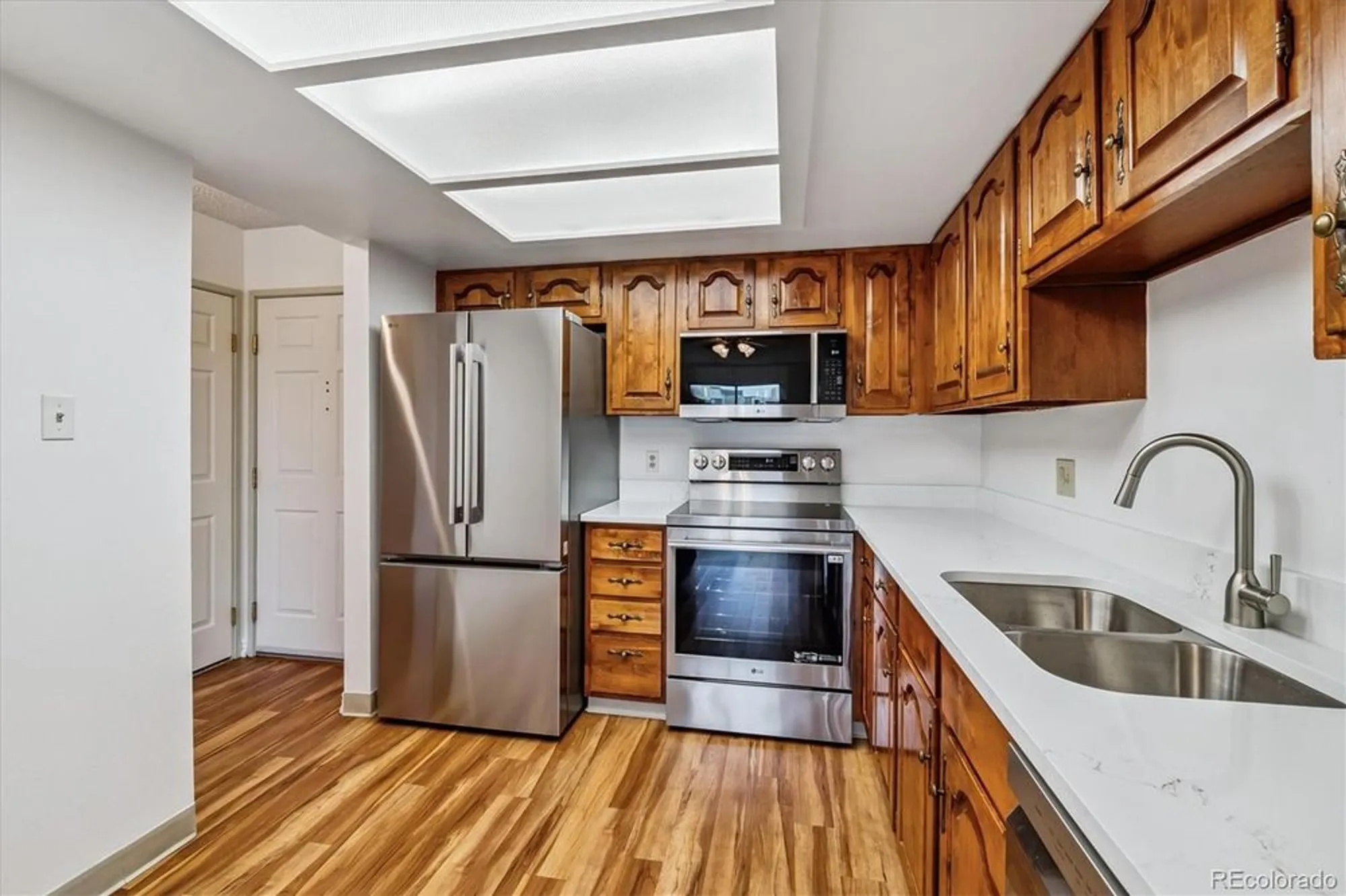 Property Slideshow image 1 of 35 | 13991 e marina dr apt 501, Aurora, CO, 80014