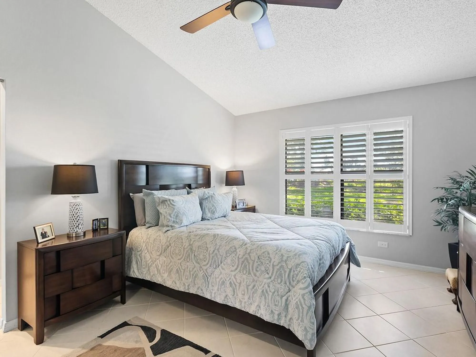 Property Slideshow image 12 of 41 | 114 southampton pl 237, Venice, FL, 34293