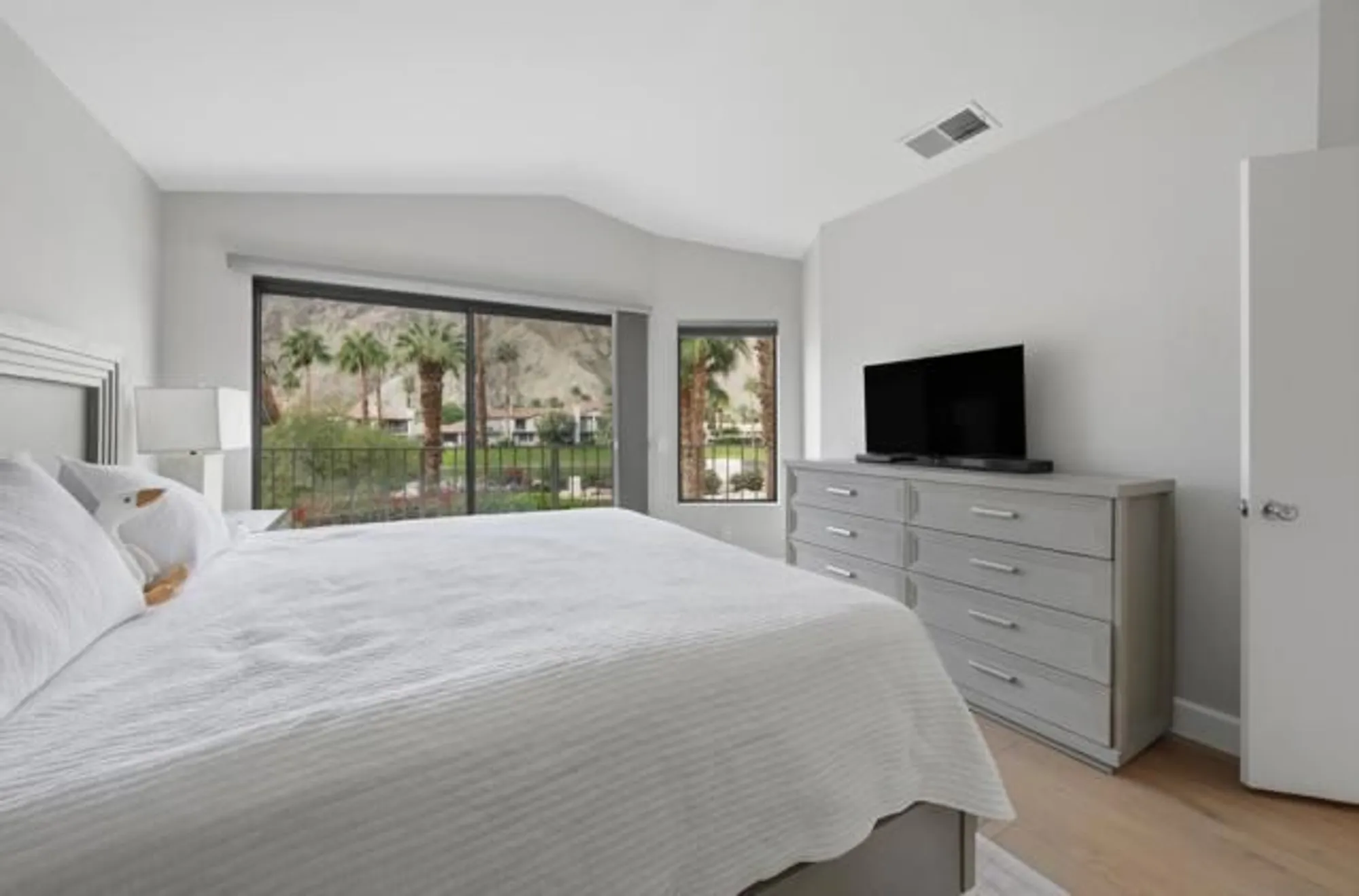 Property Slideshow image 12 of 36 | 55297 tanglewood, La Quinta, CA, 92253