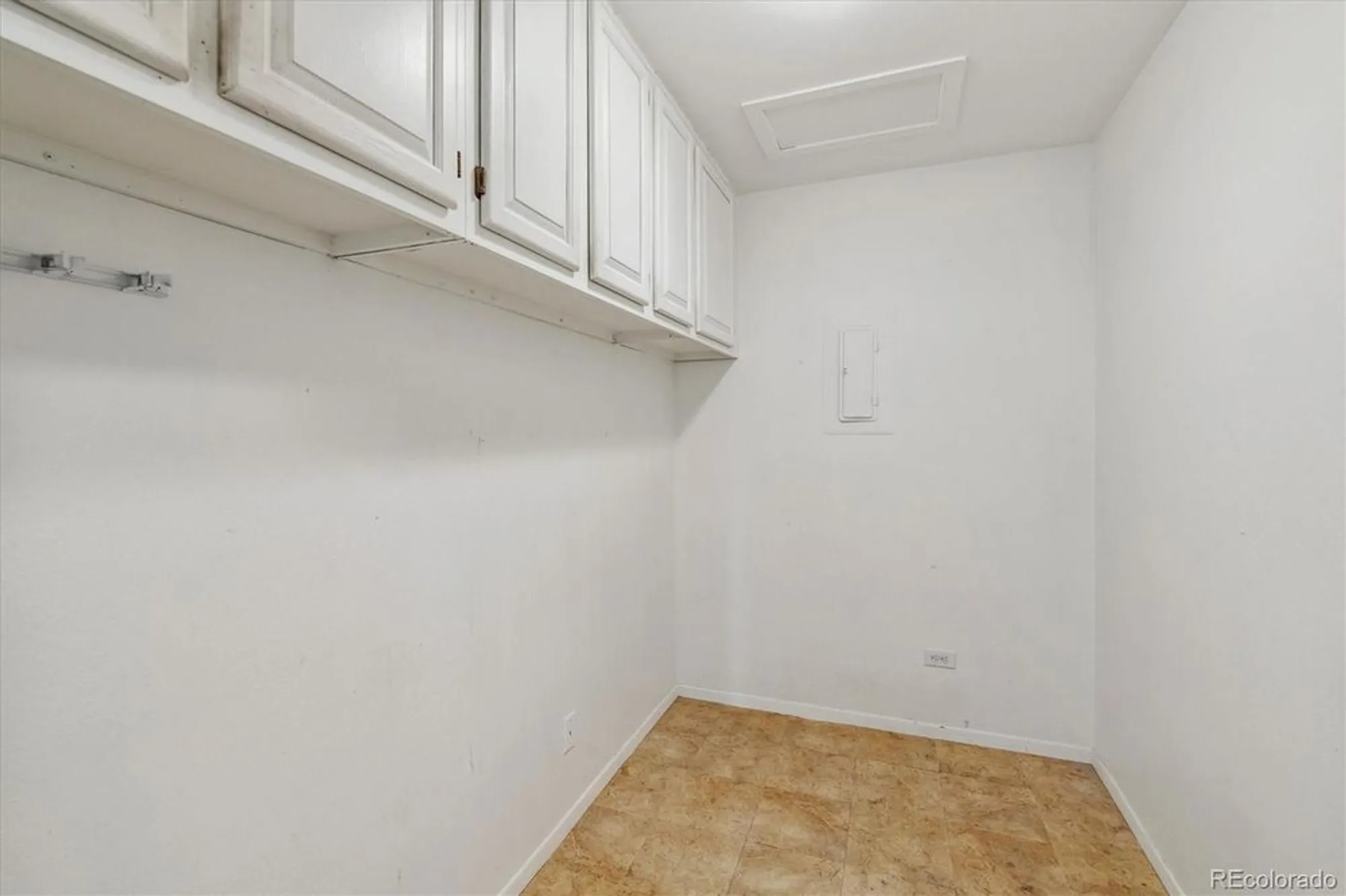 Property Slideshow image 15 of 44 | 795 s alton way unit 5d, Denver, CO, 80247
