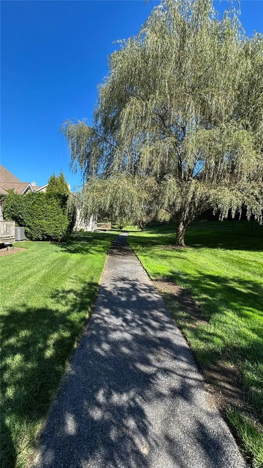 Property Slideshow image 12 of 27 | 37 halley ln, Miller Place, NY, 11764