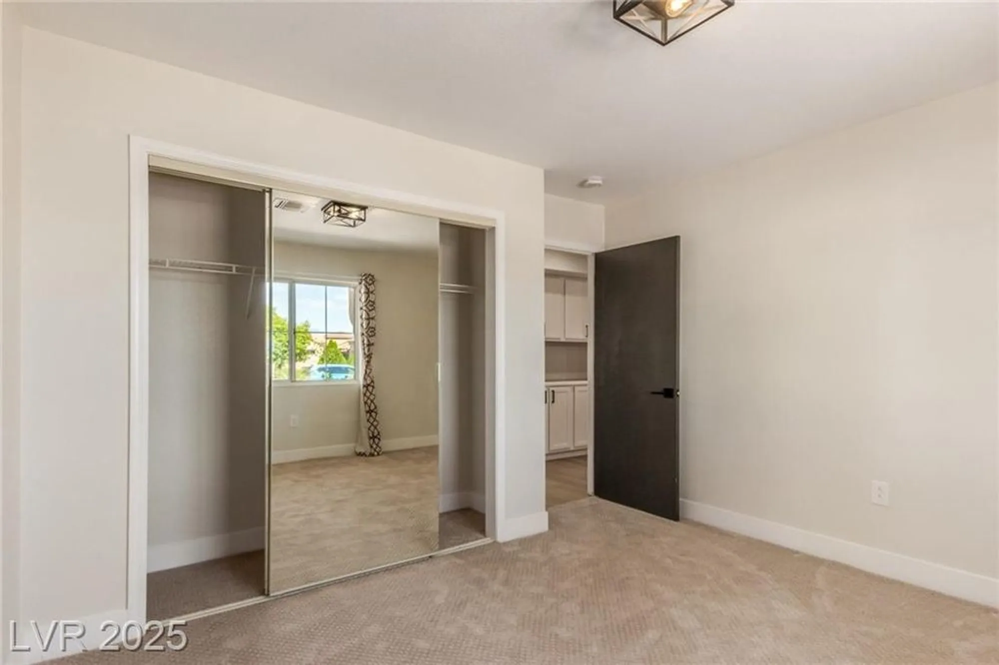 Property Slideshow image 28 of 42 | 8705 villa ridge dr, Las Vegas, NV, 89134