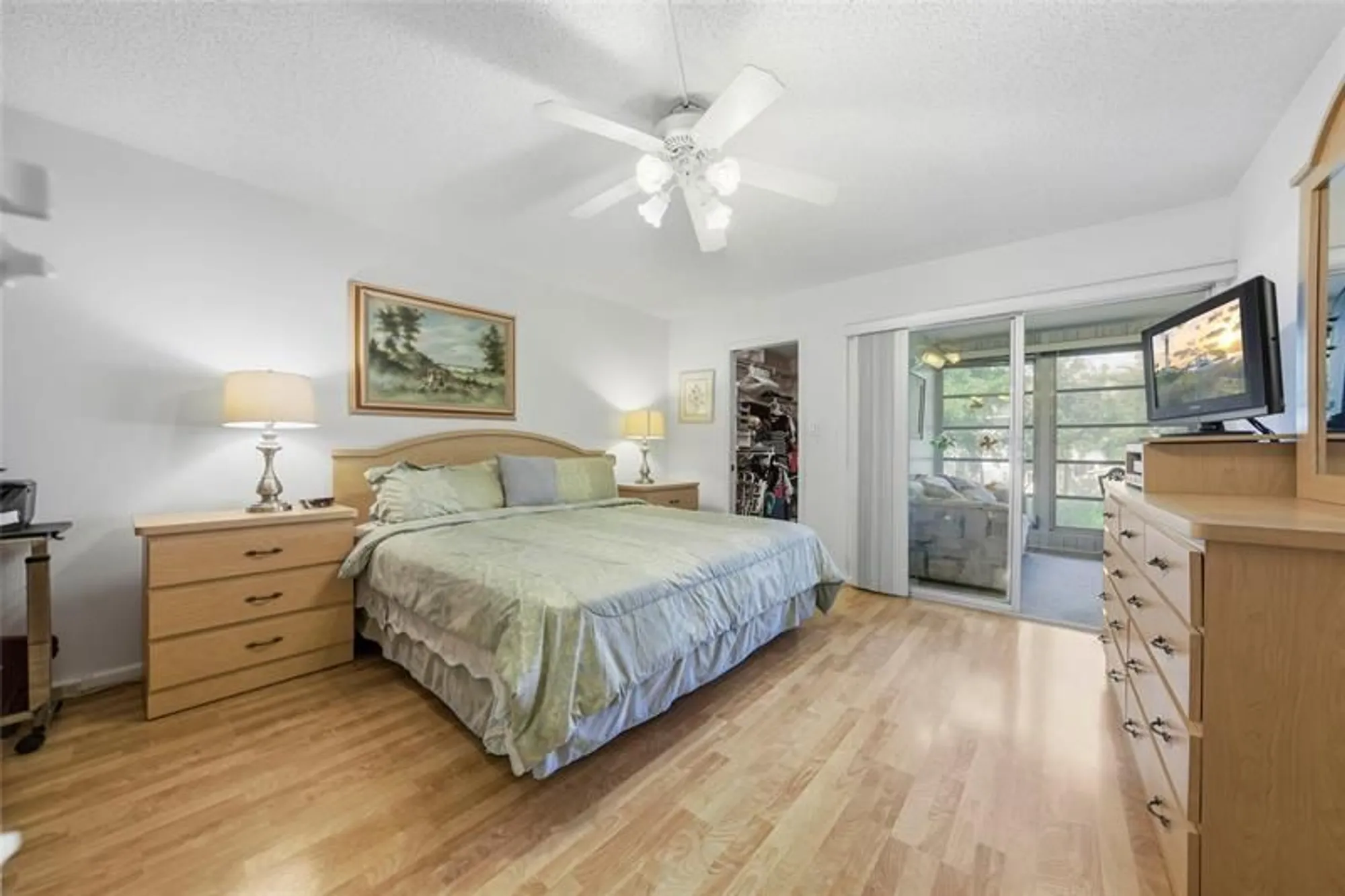 Property Slideshow image 12 of 30 | 211 richmond a # 211, Deerfield Beach, FL, 33442
