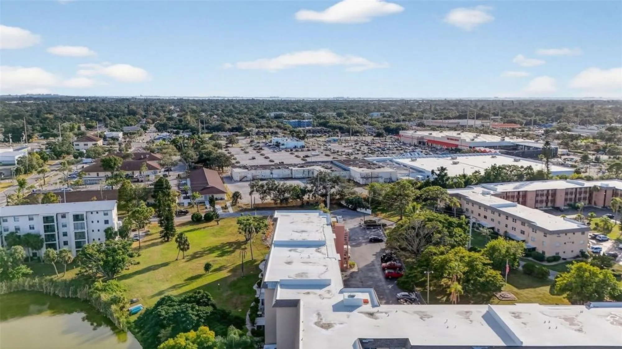 Property Slideshow image 6 of 40 | 4149 lake bayshore dr c511, Bradenton, FL, 34205