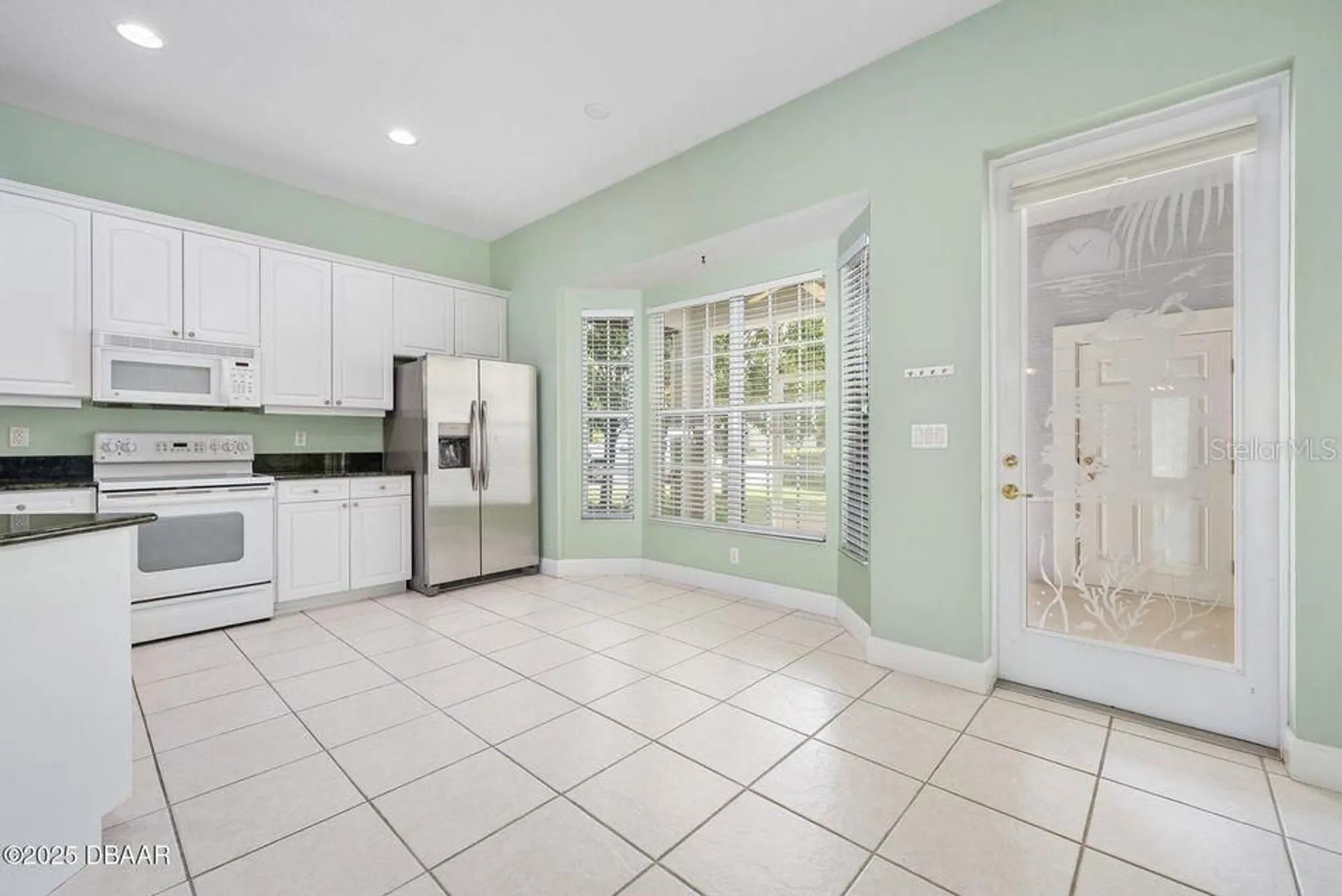 Property Slideshow image 16 of 70 | 3132 connemara dr, Ormond Beach, FL, 32174