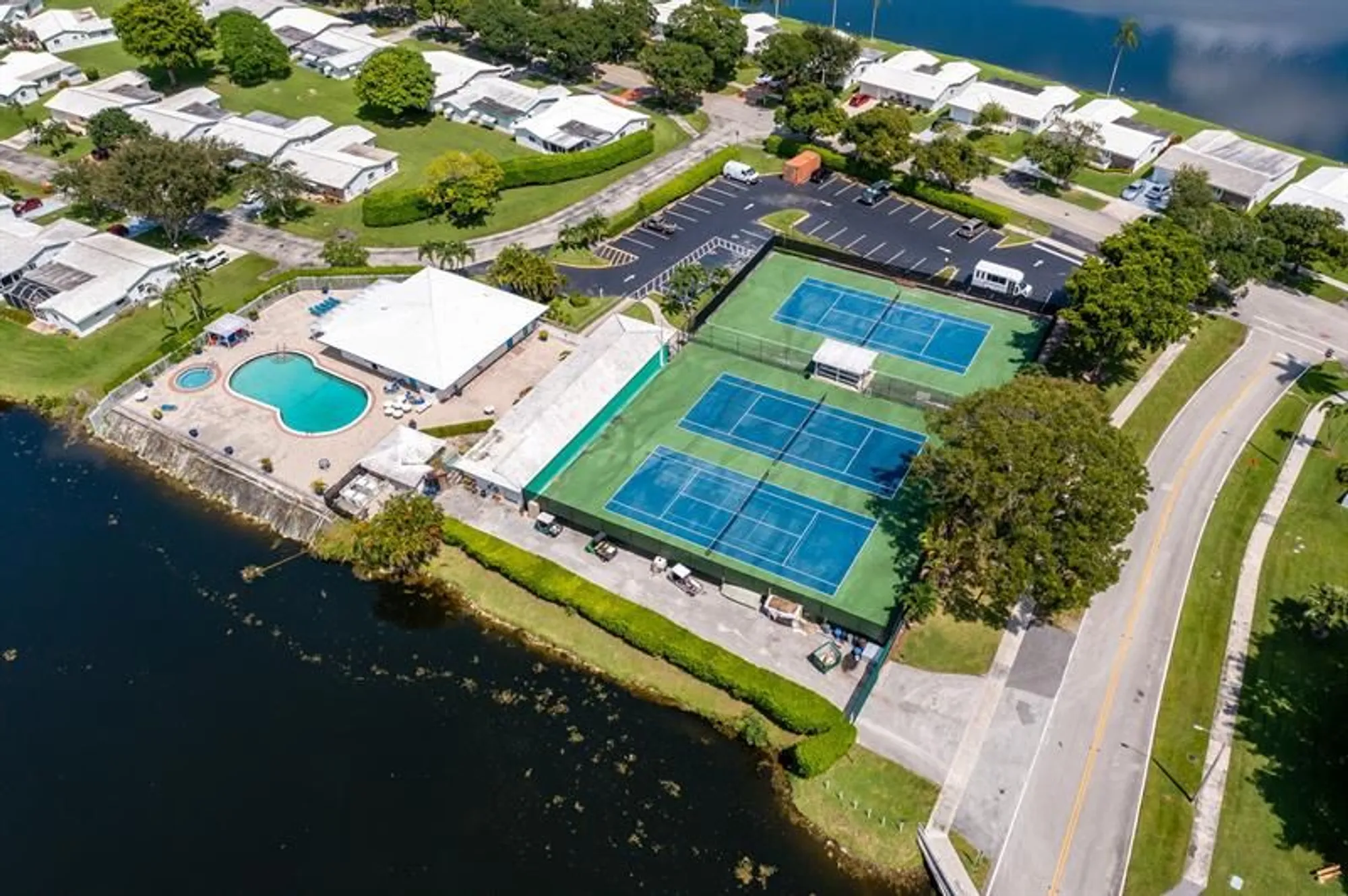 Property Slideshow image 45 of 63 | 1025 nw 90th way, Plantation, FL, 33322