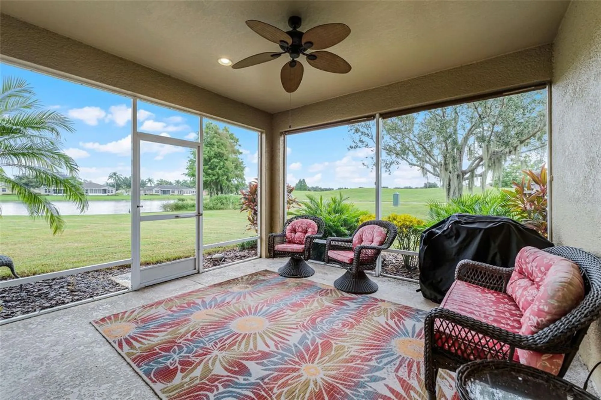 Property Slideshow image 2 of 18 | 2504 sapphire greens ln, Sun City Center, FL, 33573
