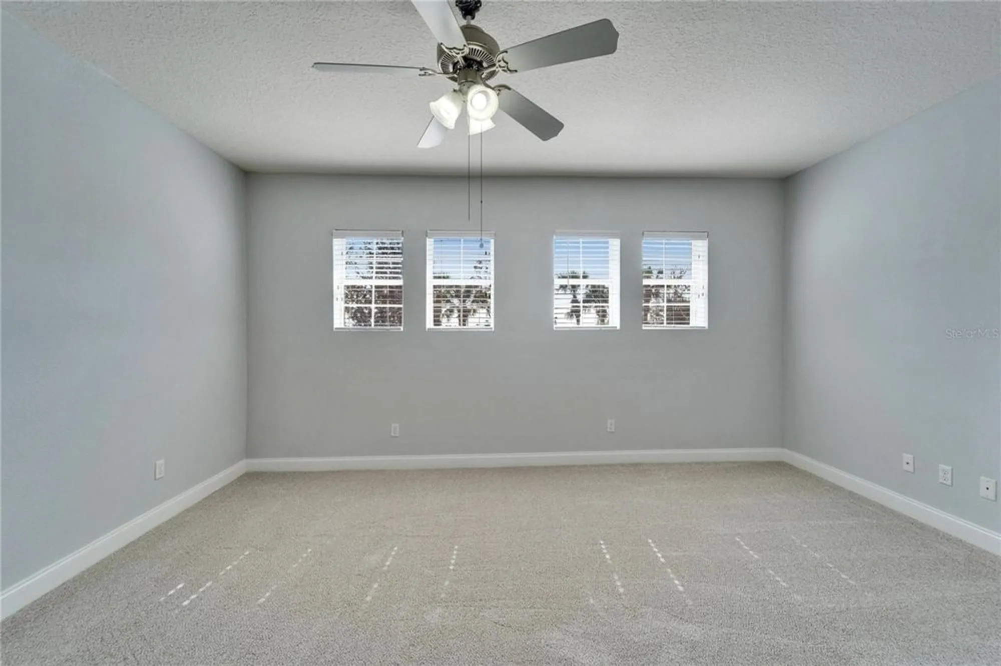 Property Slideshow image 51 of 100 | 410 manns harbor dr, Apollo Beach, FL, 33572