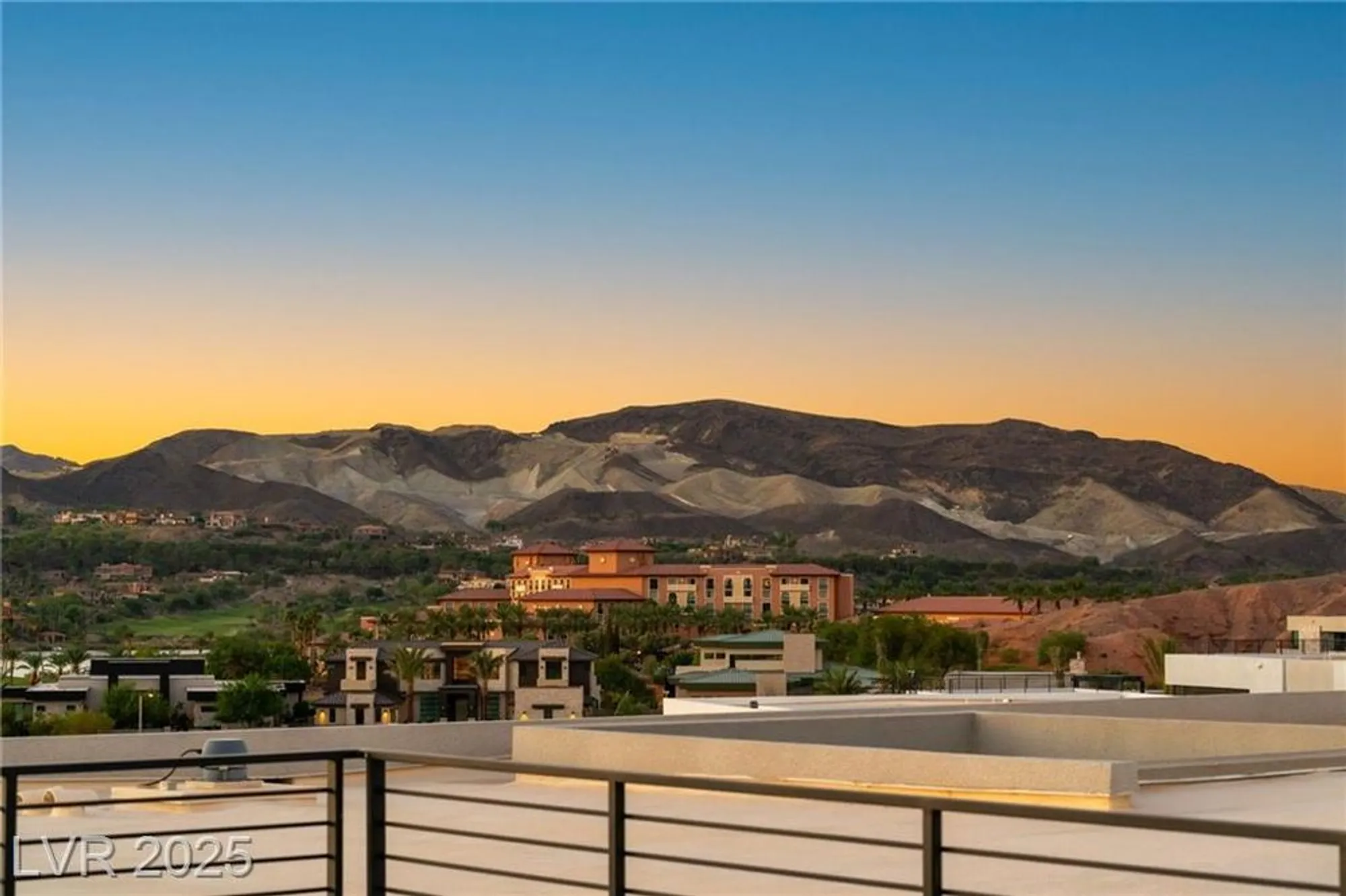 Property Slideshow image 19 of 22 | 36 rainbow point pl, Henderson, NV, 89011
